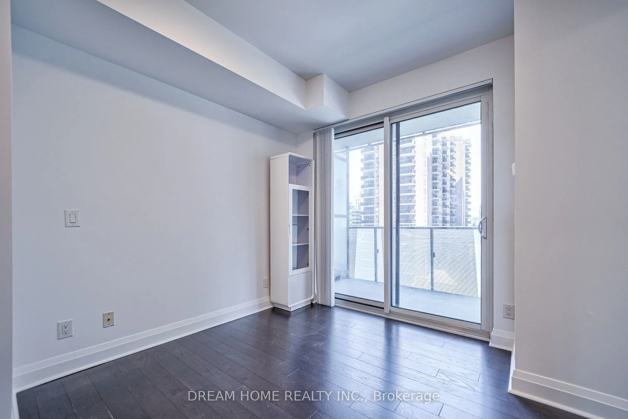 1080 Bay Street #709