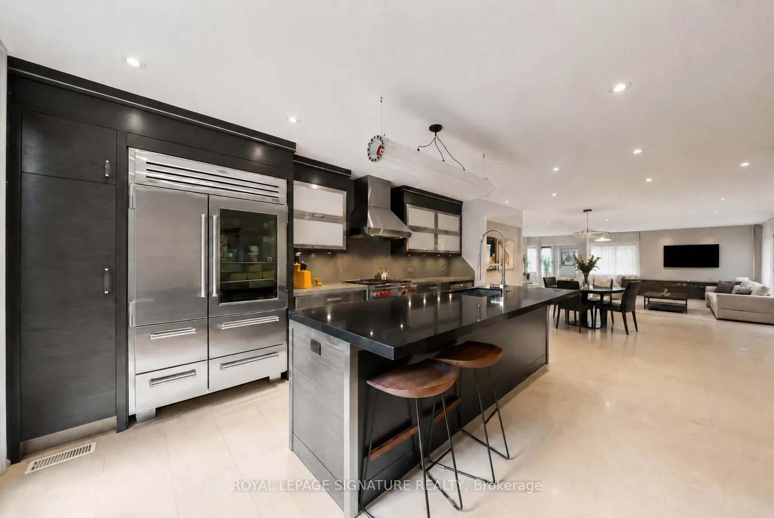 230 Strathallan Wood