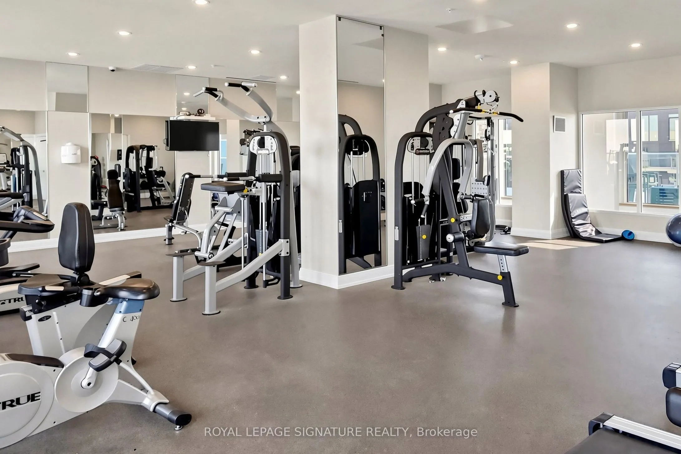 555 Wilson Avenue #1303