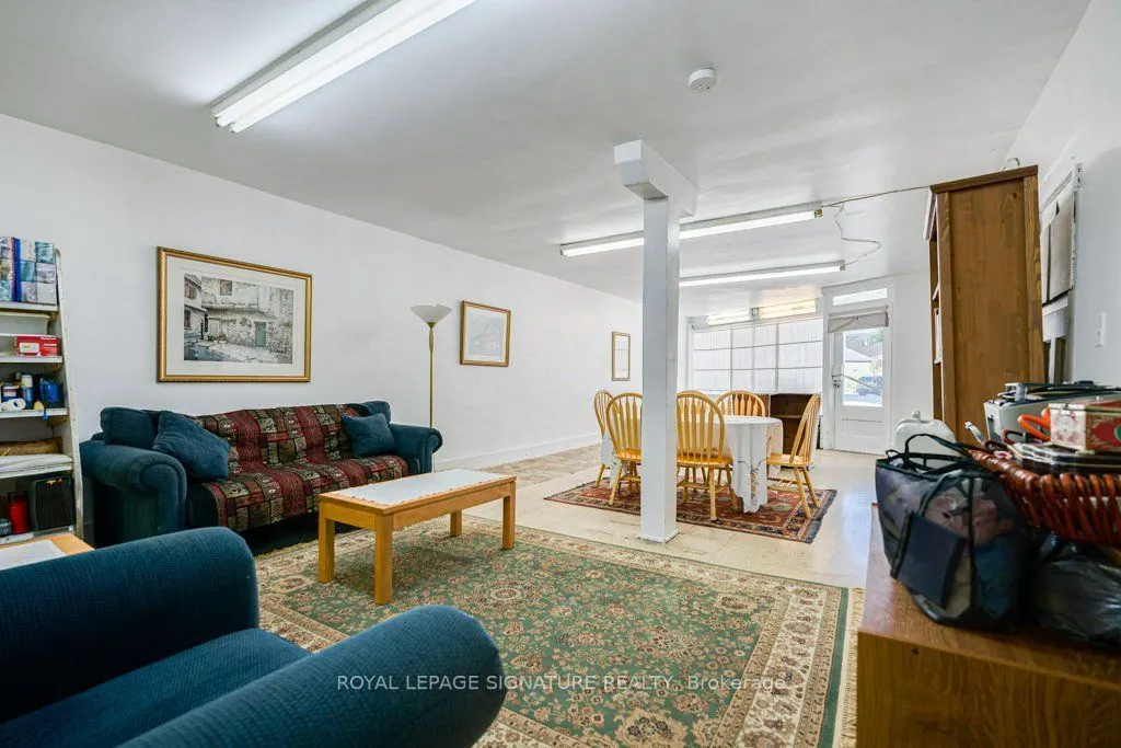 724 Vaughan Road