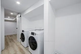 288 Markham Street #Lower