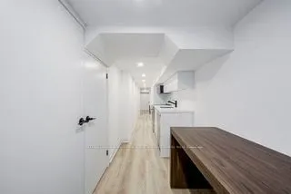 288 Markham Street #Lower