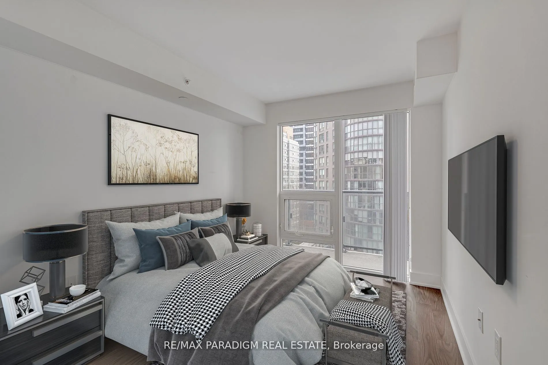 955 Bay Street #2501