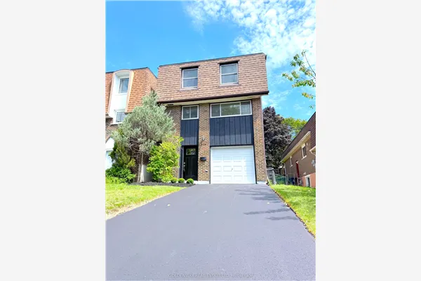 114 Loganberry Crescent