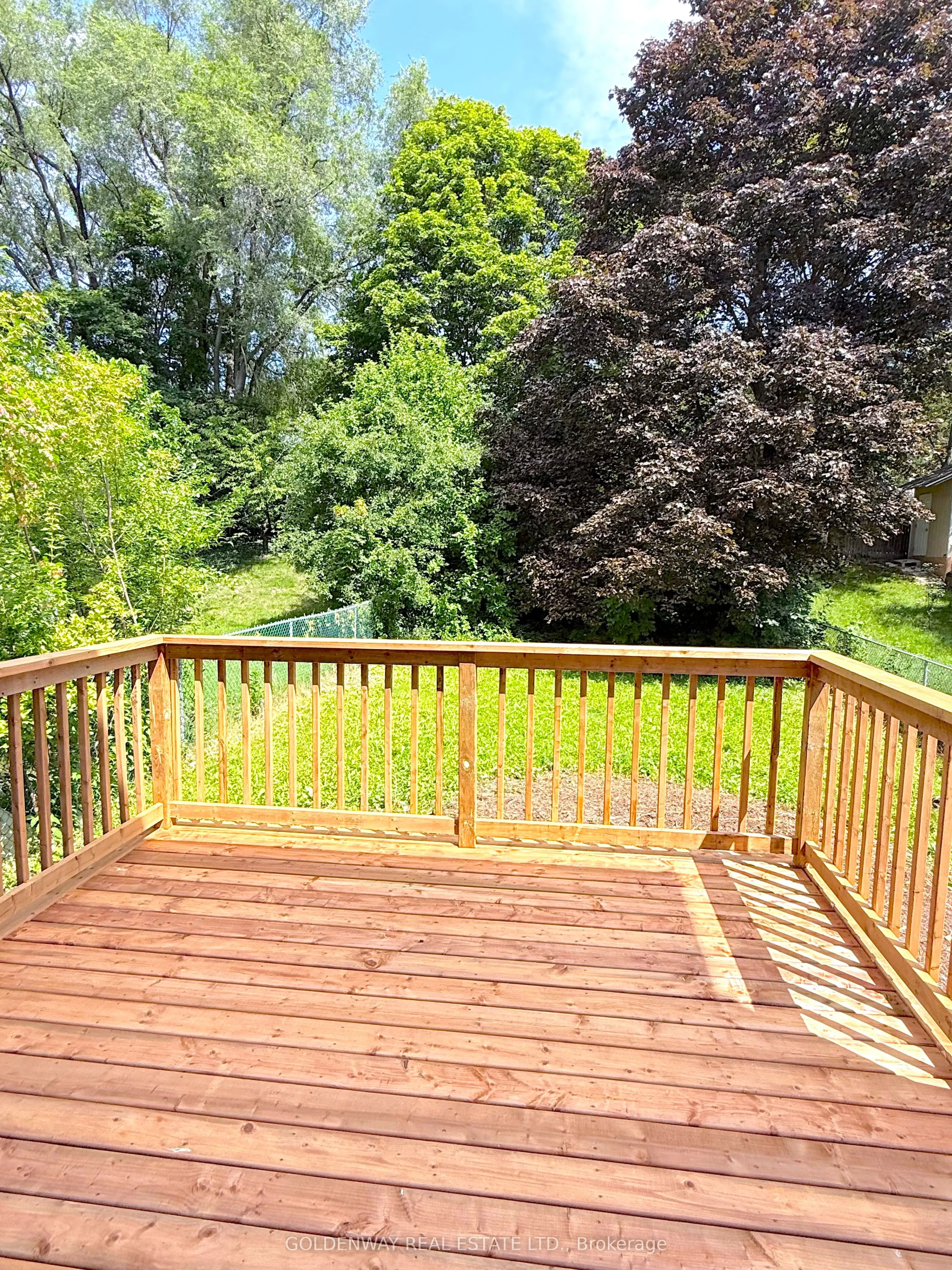 114 Loganberry Crescent