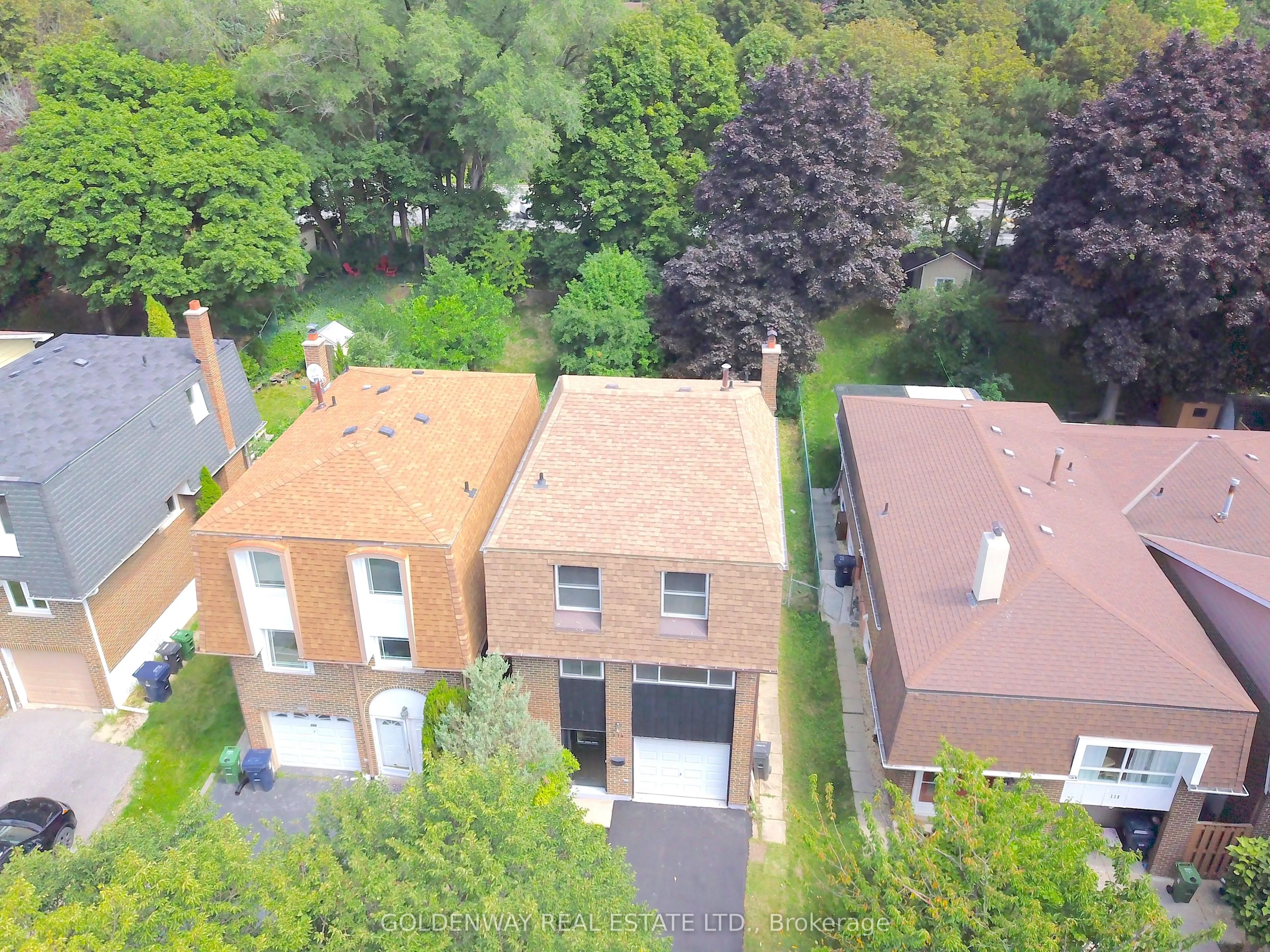 114 Loganberry Crescent