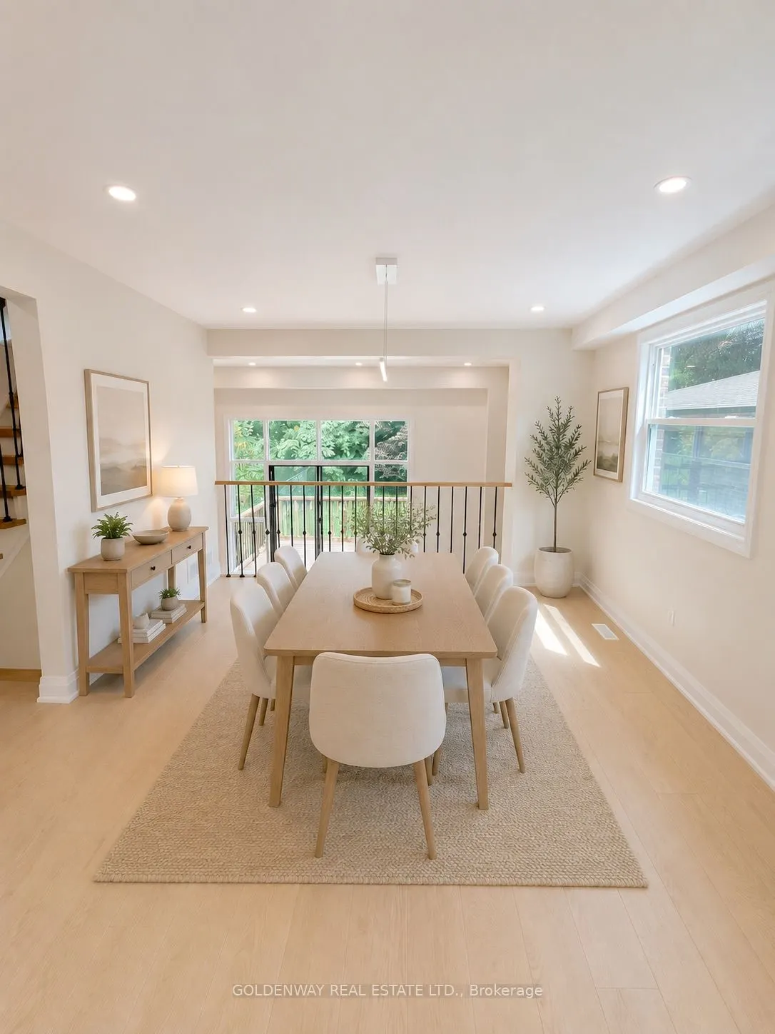 114 Loganberry Crescent