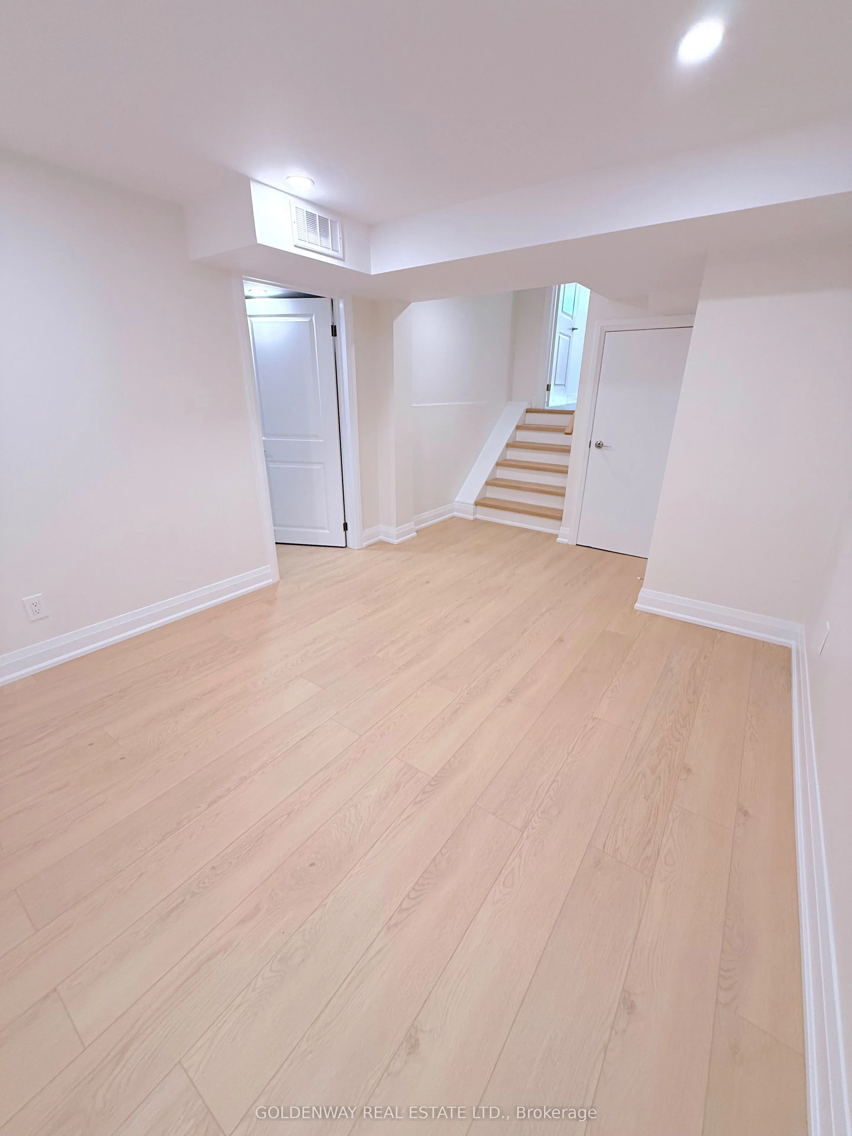114 Loganberry Crescent