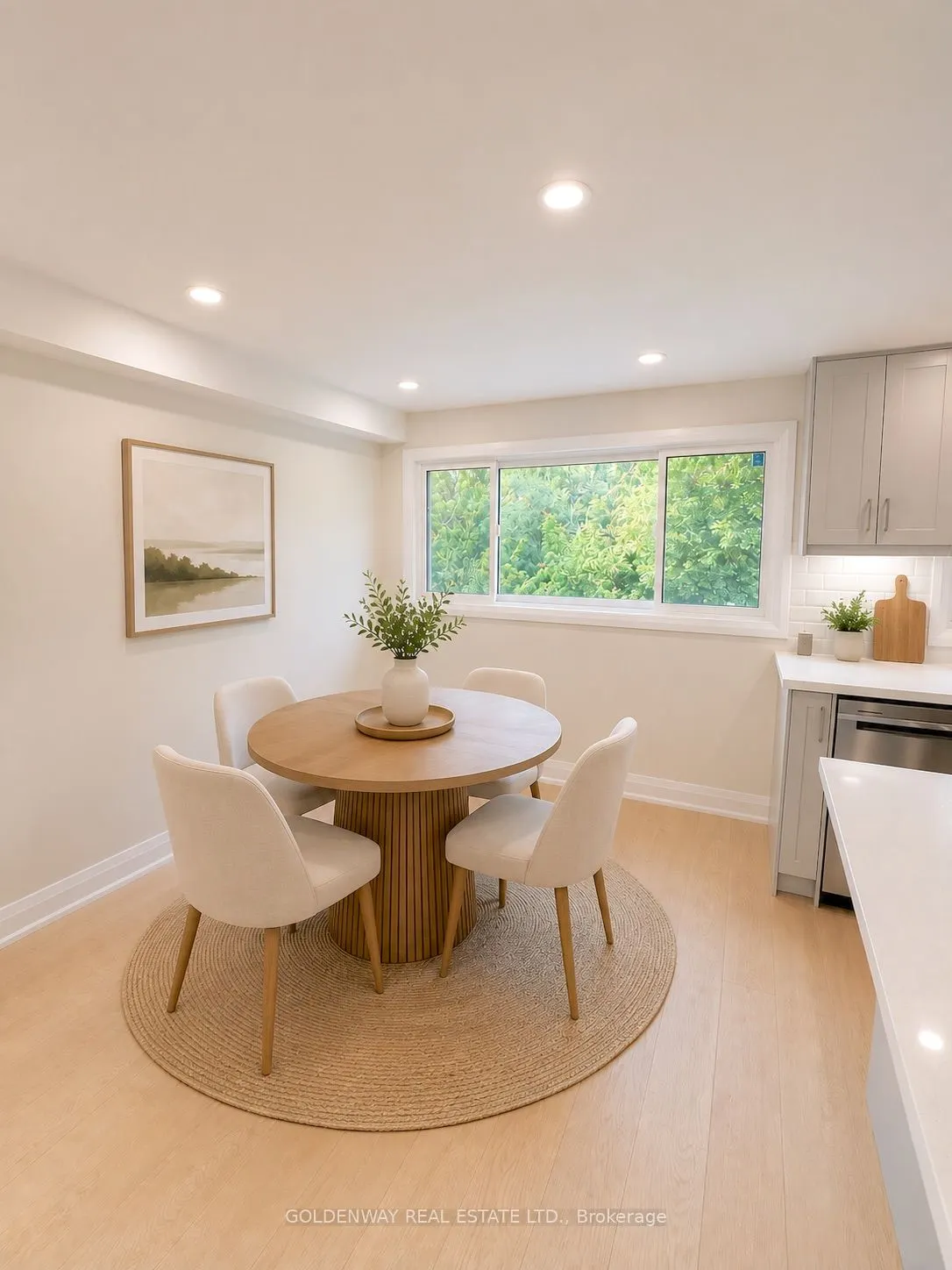 114 Loganberry Crescent