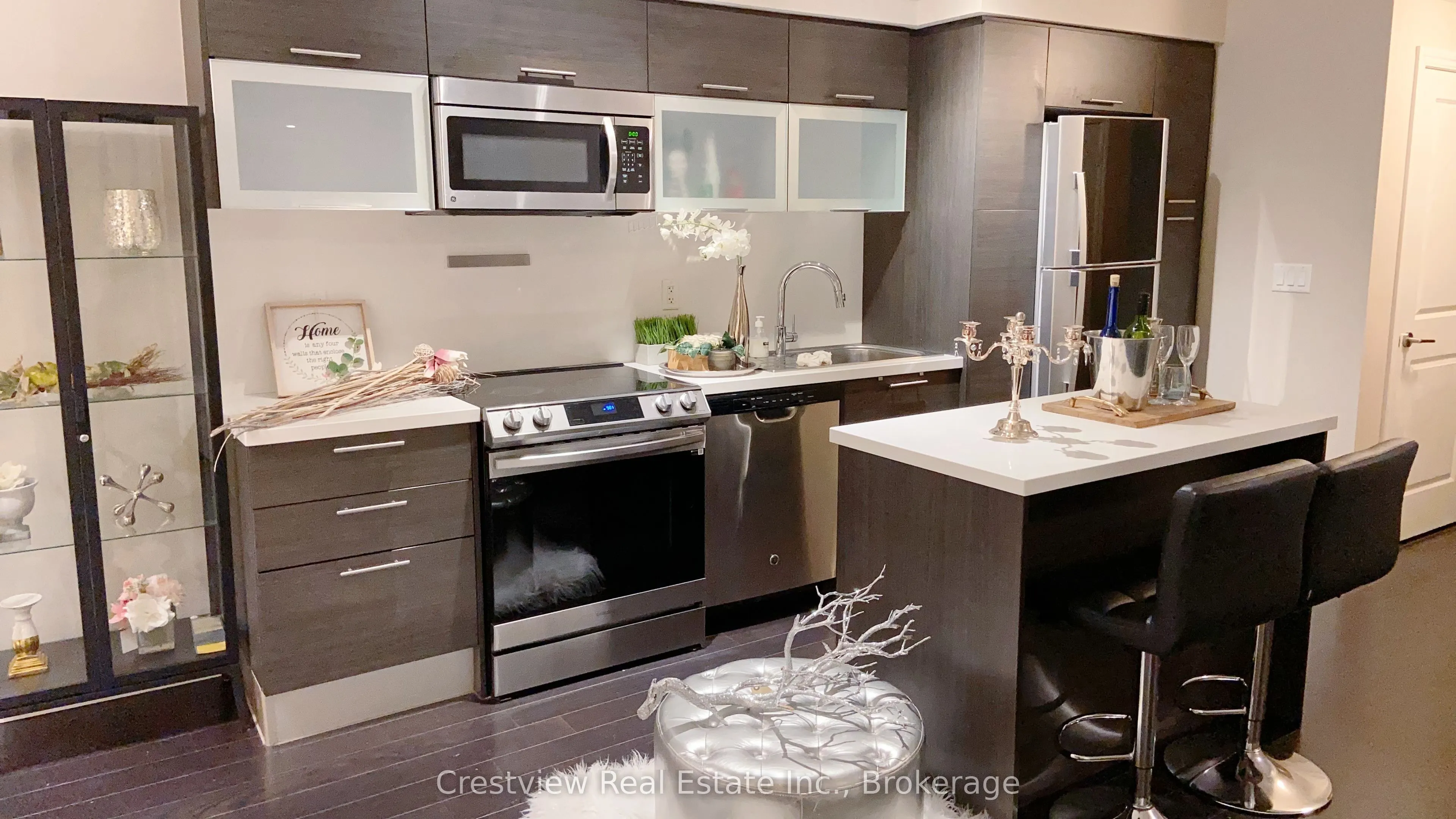 386 Yonge Street #4505