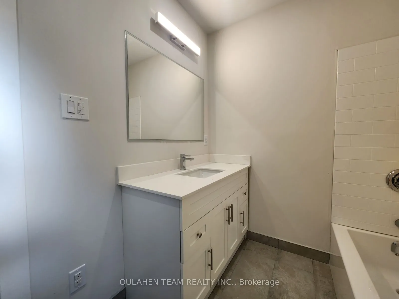 40 Finch Avenue W