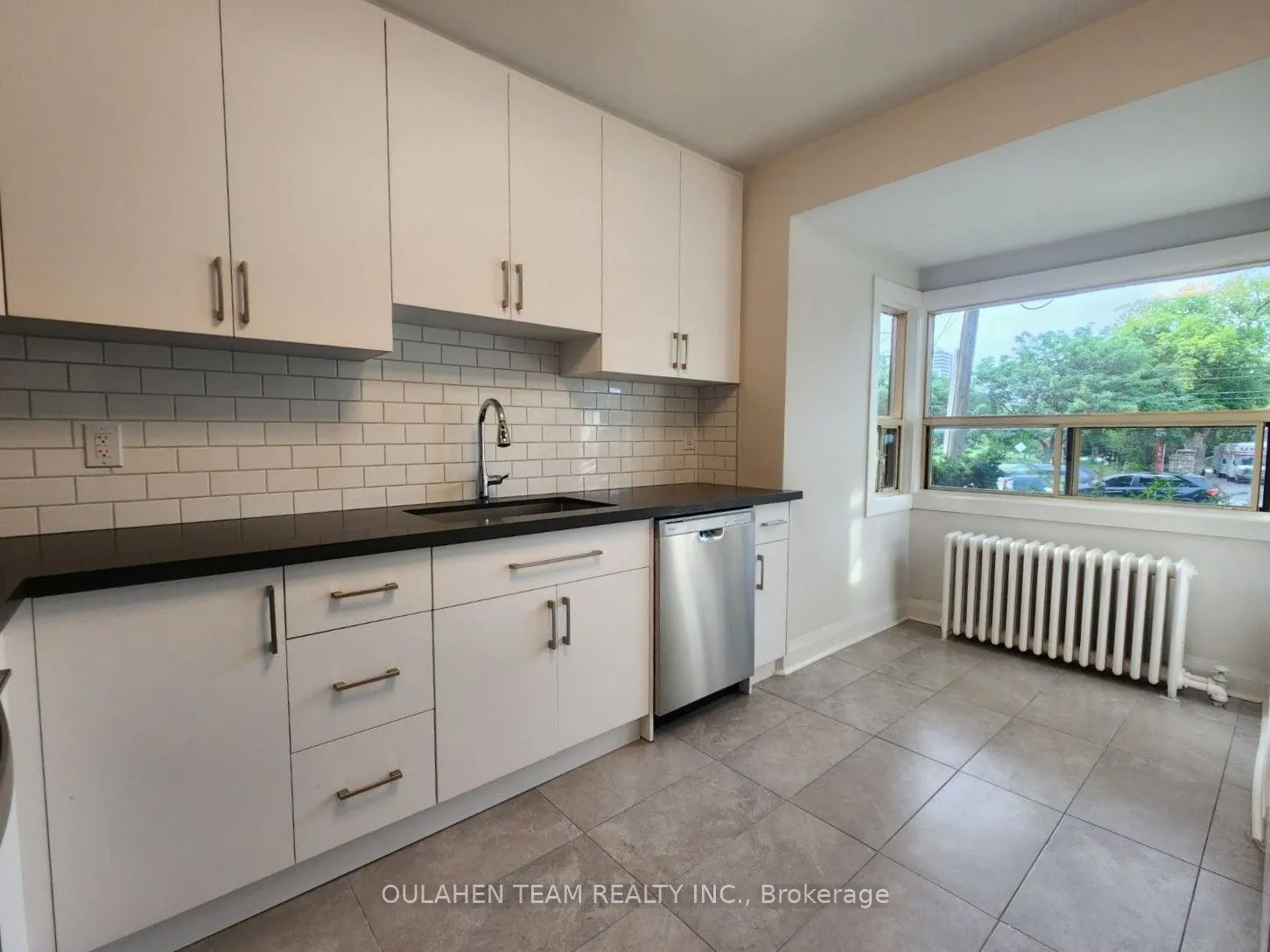 40 Finch Avenue W