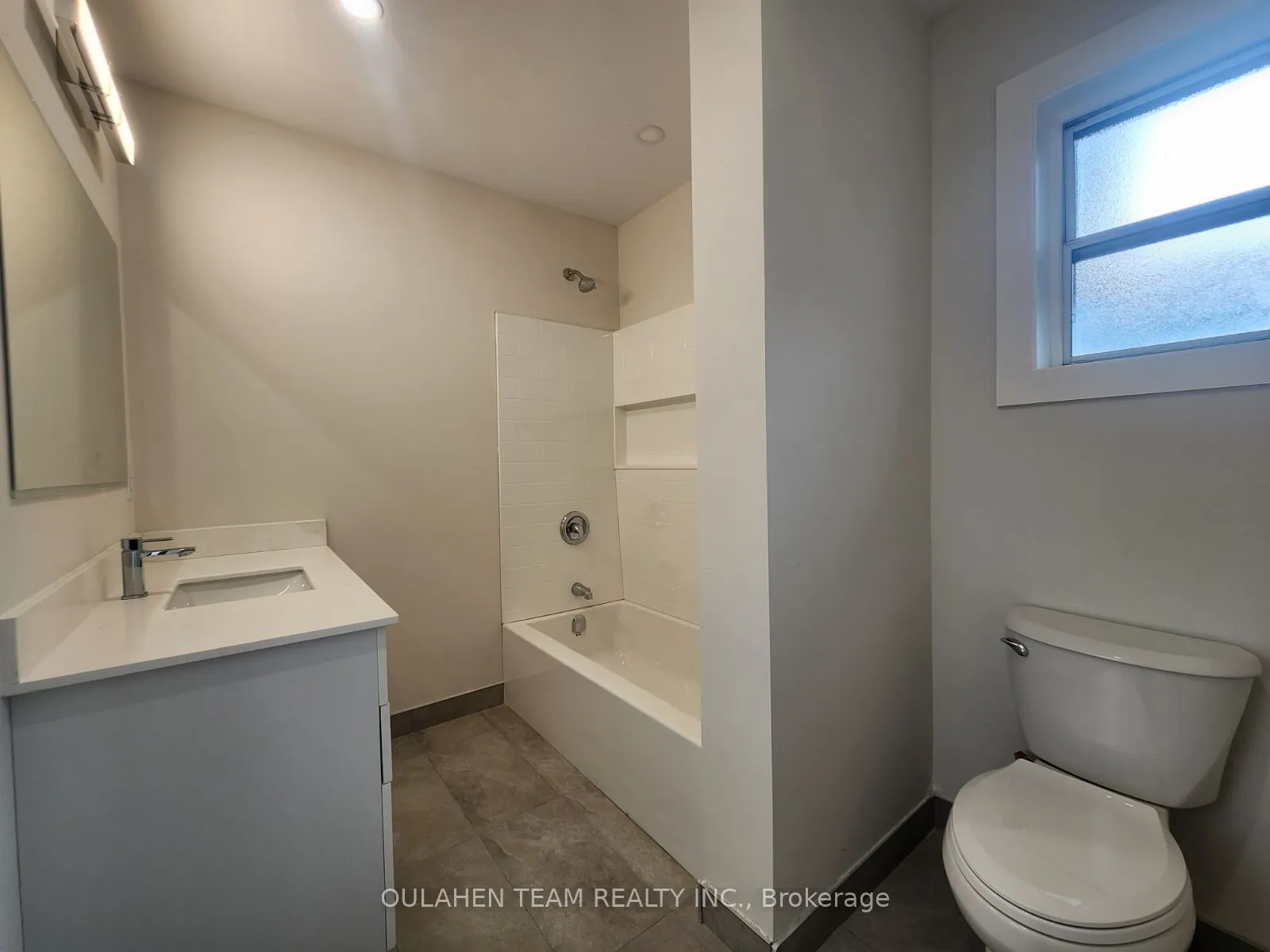 40 Finch Avenue W