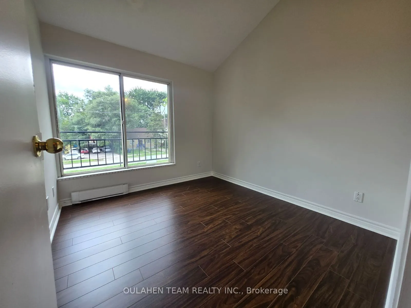 40 Finch Avenue W