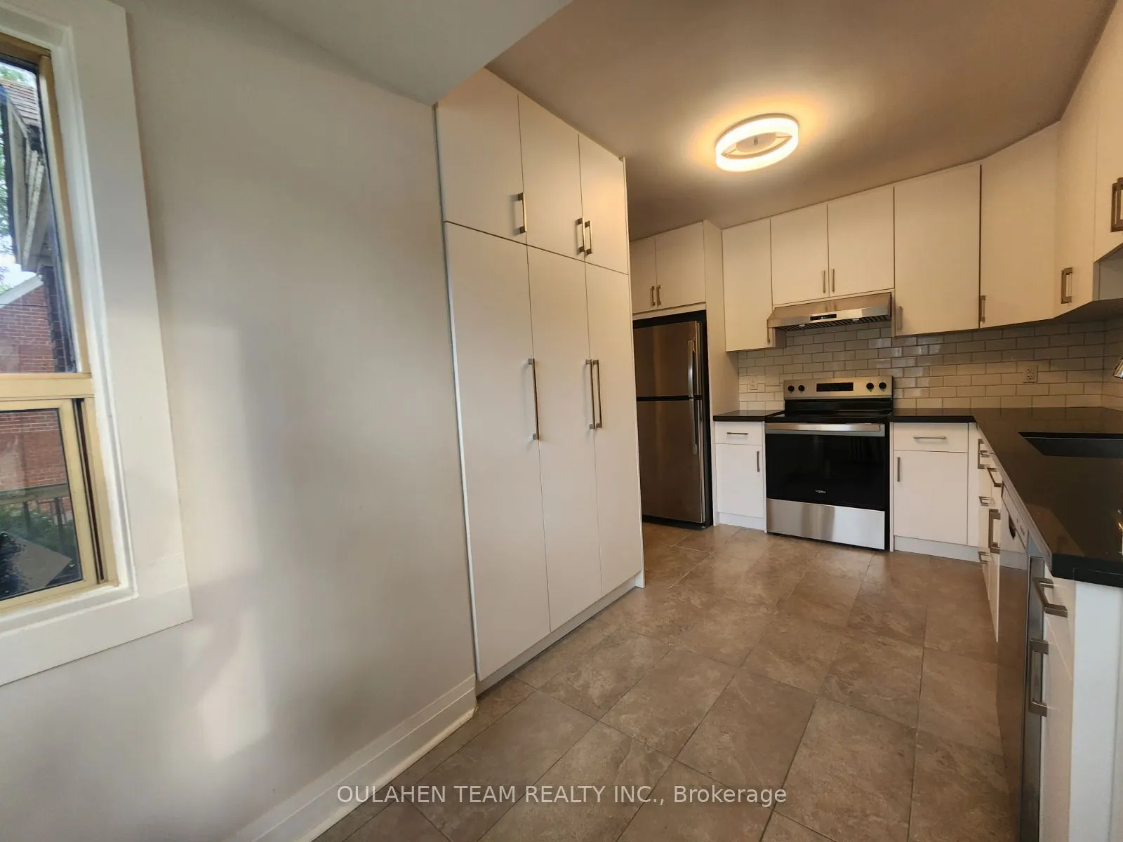 40 Finch Avenue W