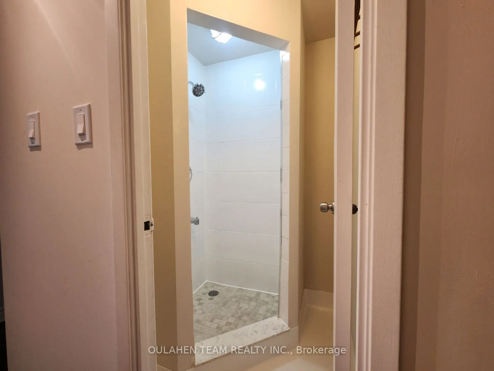 40 Finch Avenue W