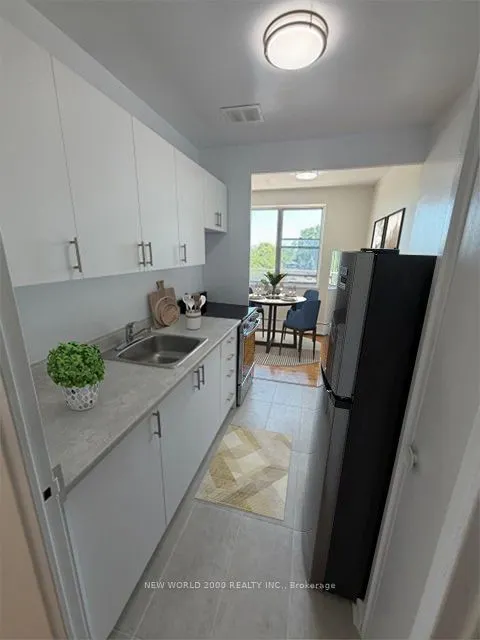 1220 Bayview Avenue #604