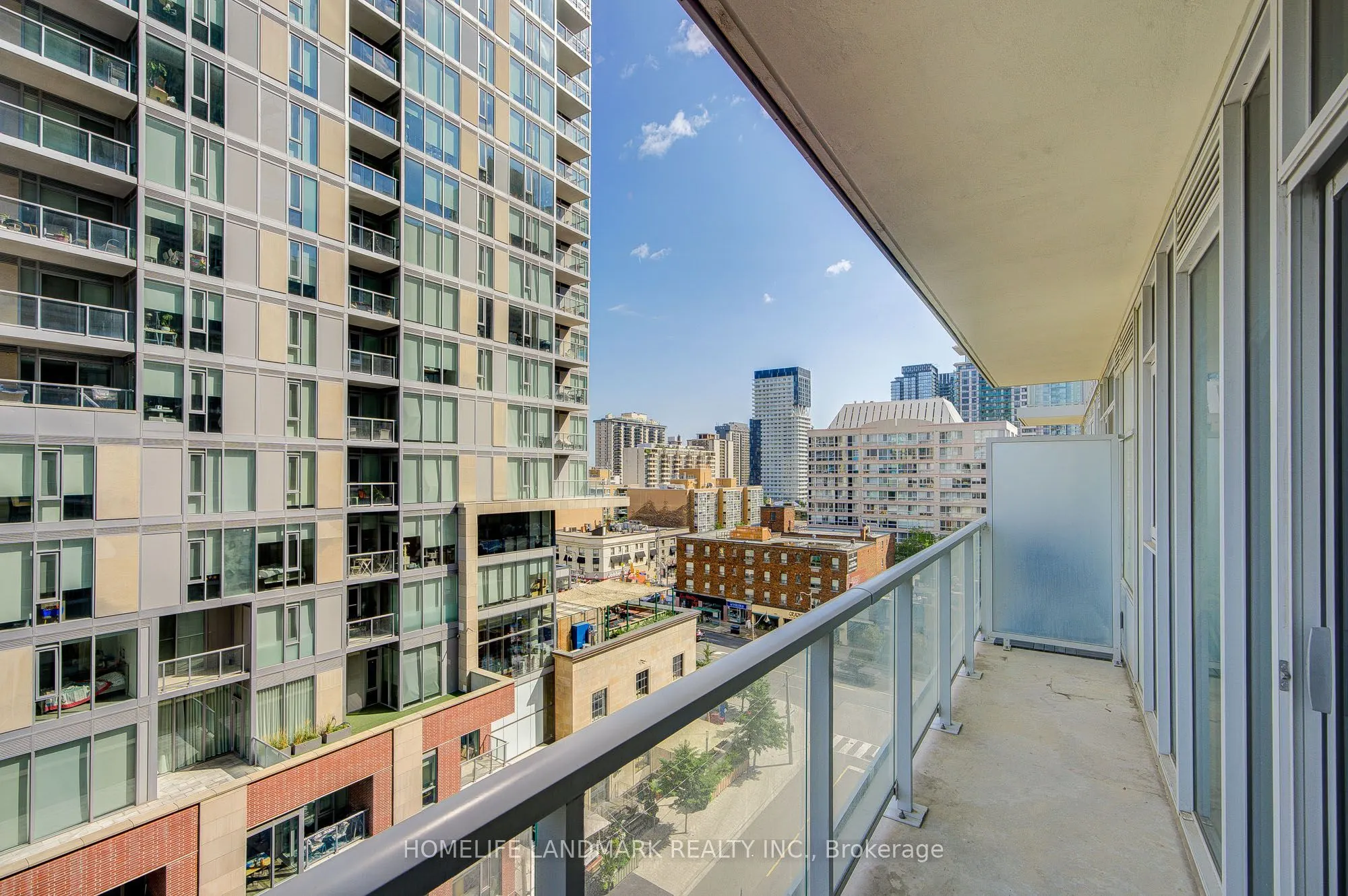 33 Helendale Avenue #601