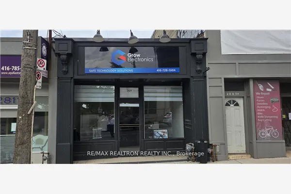 2809 Bathurst Street N