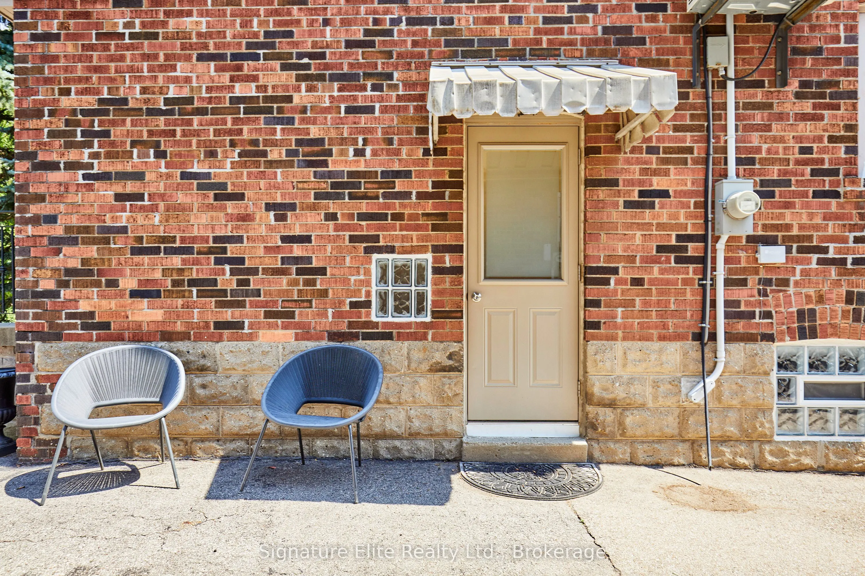 153 Parkhurst Boulevard