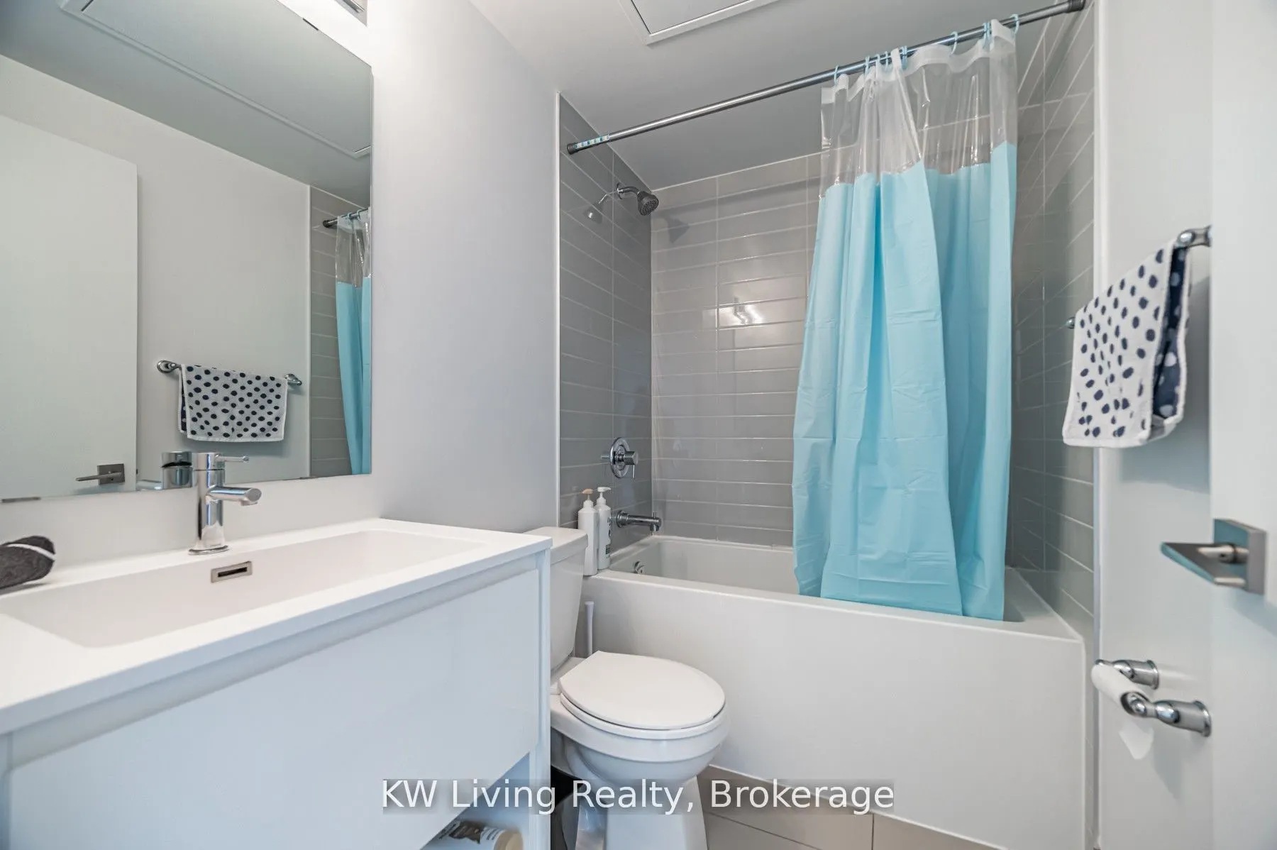 159 Wellesley Street E #1909