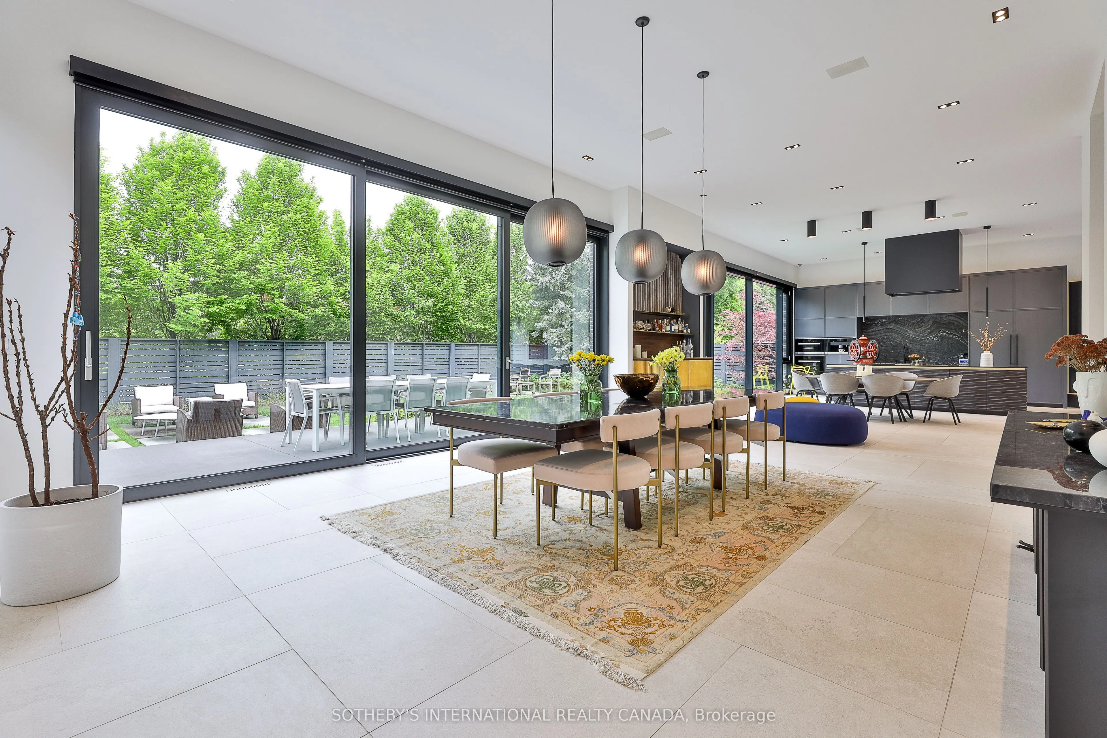 108 Stratford Crescent