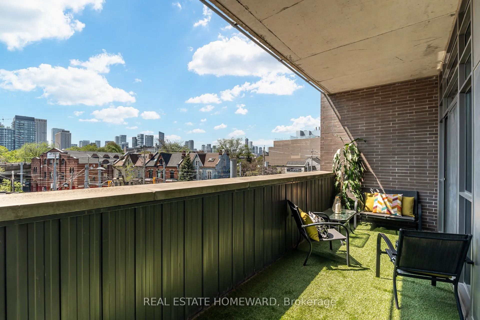 549 King Street E #310