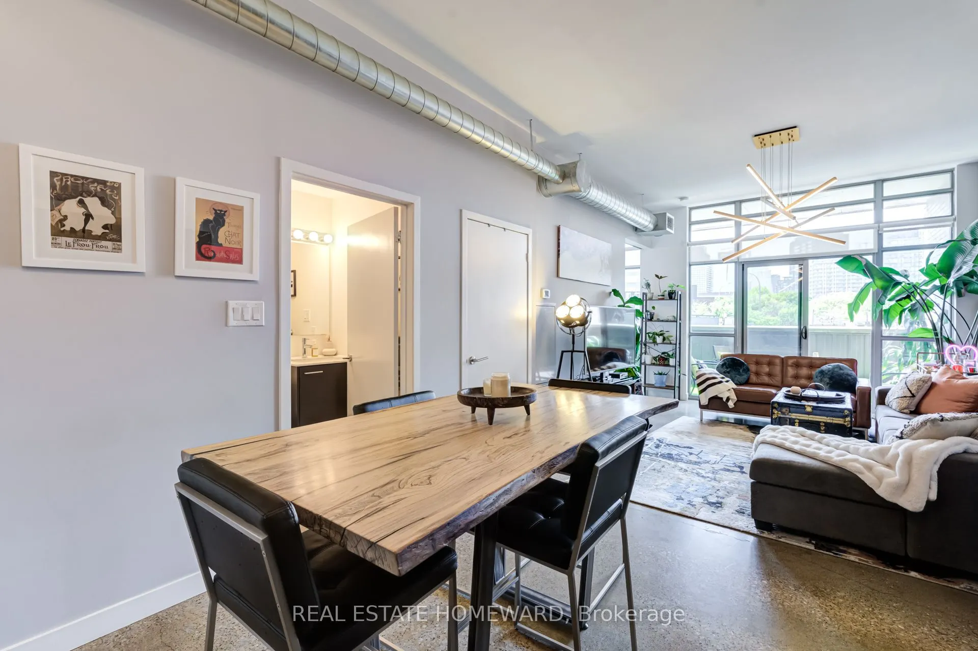 549 King Street E #310