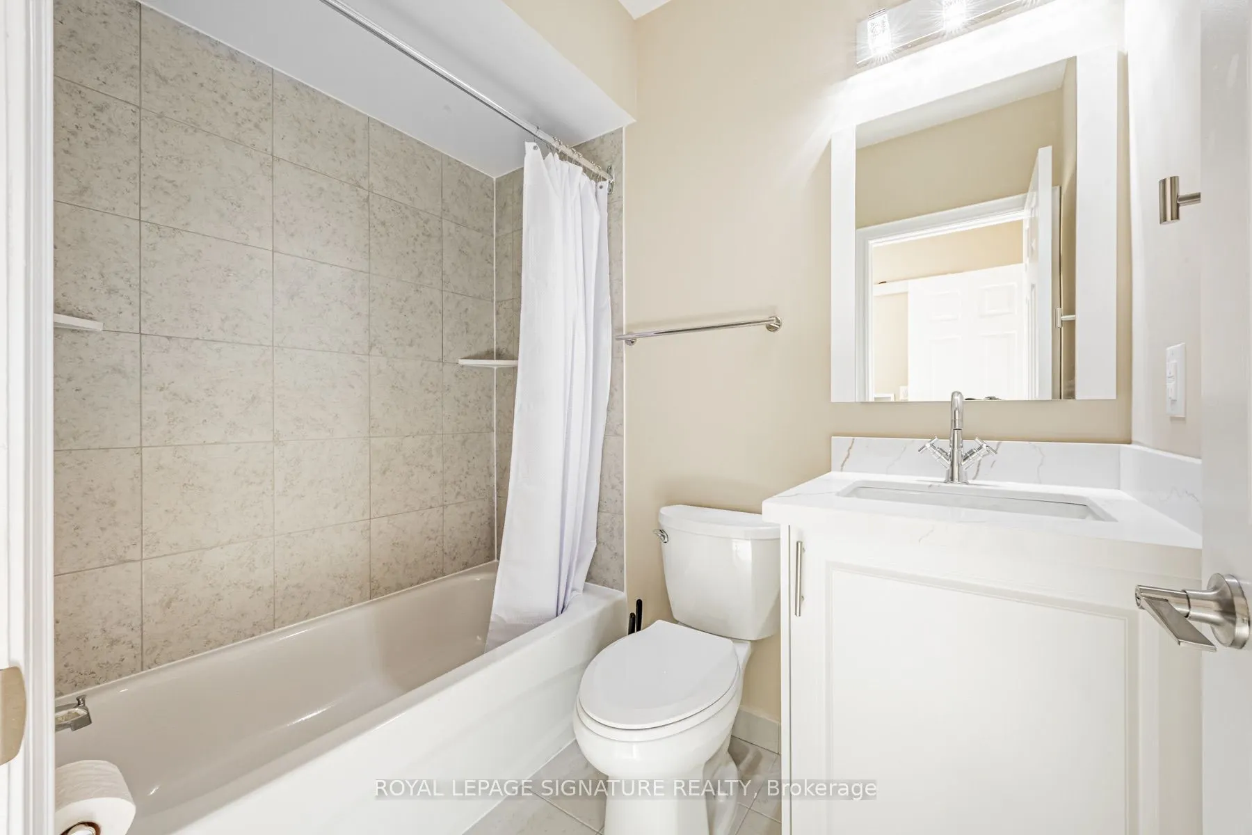 14 Howland Avenue #1