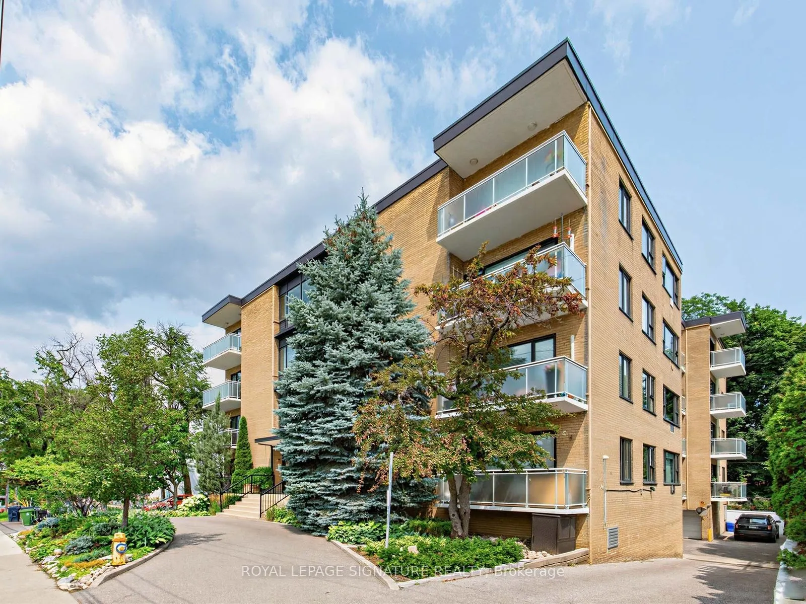 1901 Bayview Avenue #106