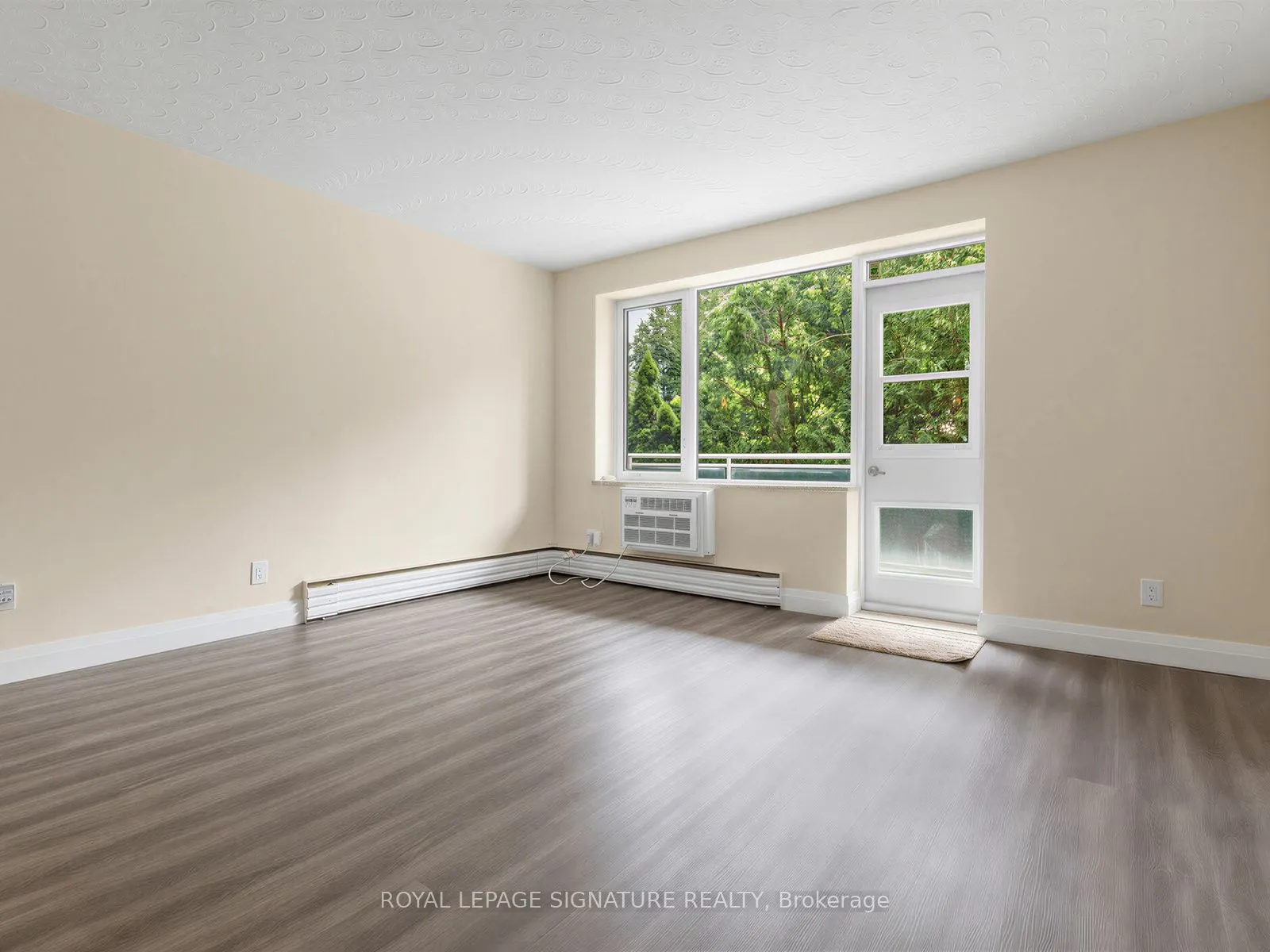 1901 Bayview Avenue #106
