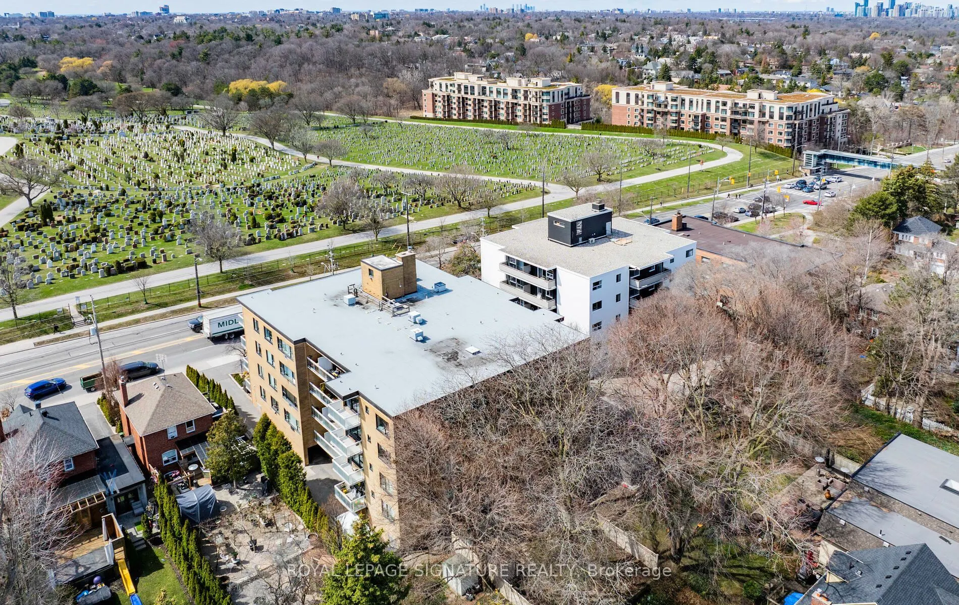 1901 Bayview Avenue #106