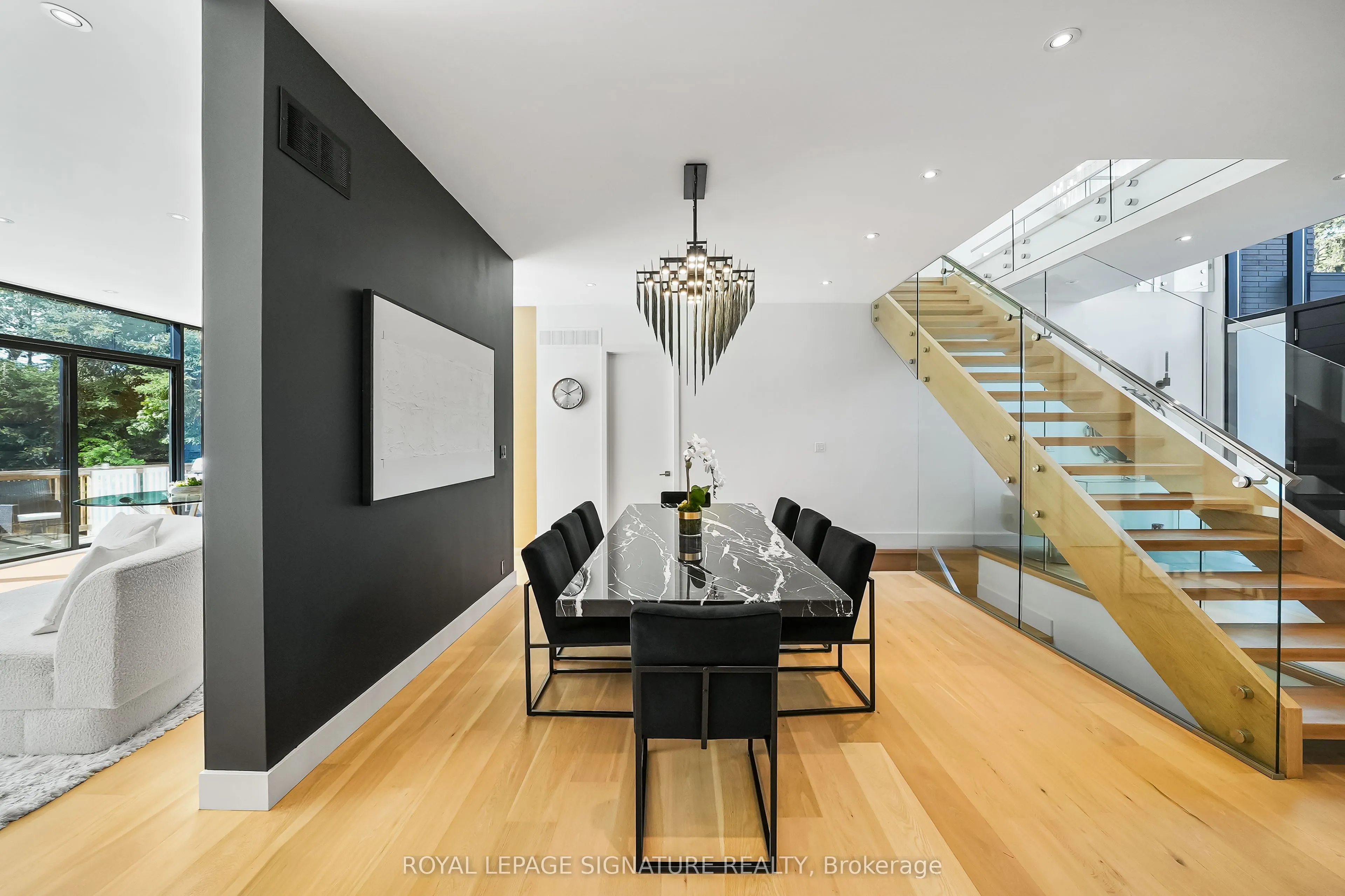 17 Nesbitt Drive