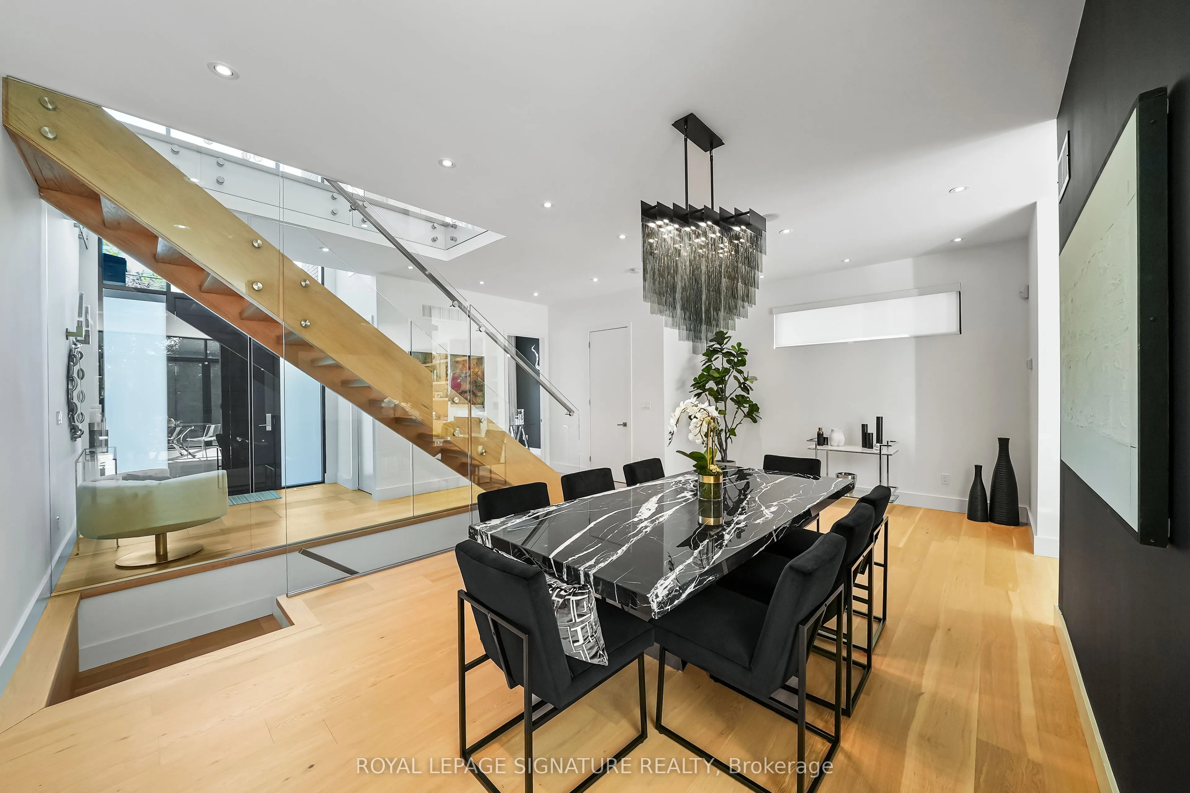 17 Nesbitt Drive