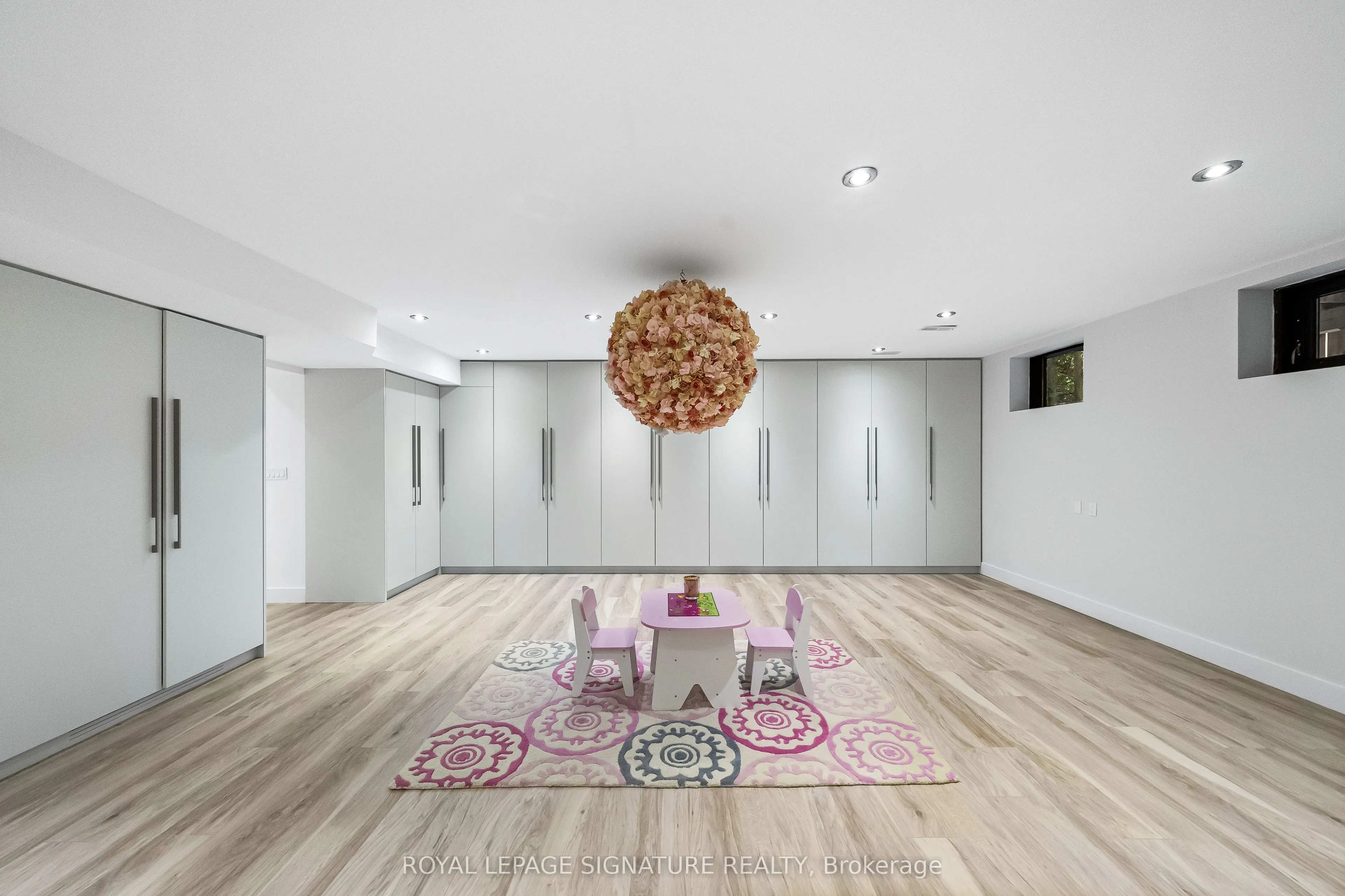 17 Nesbitt Drive