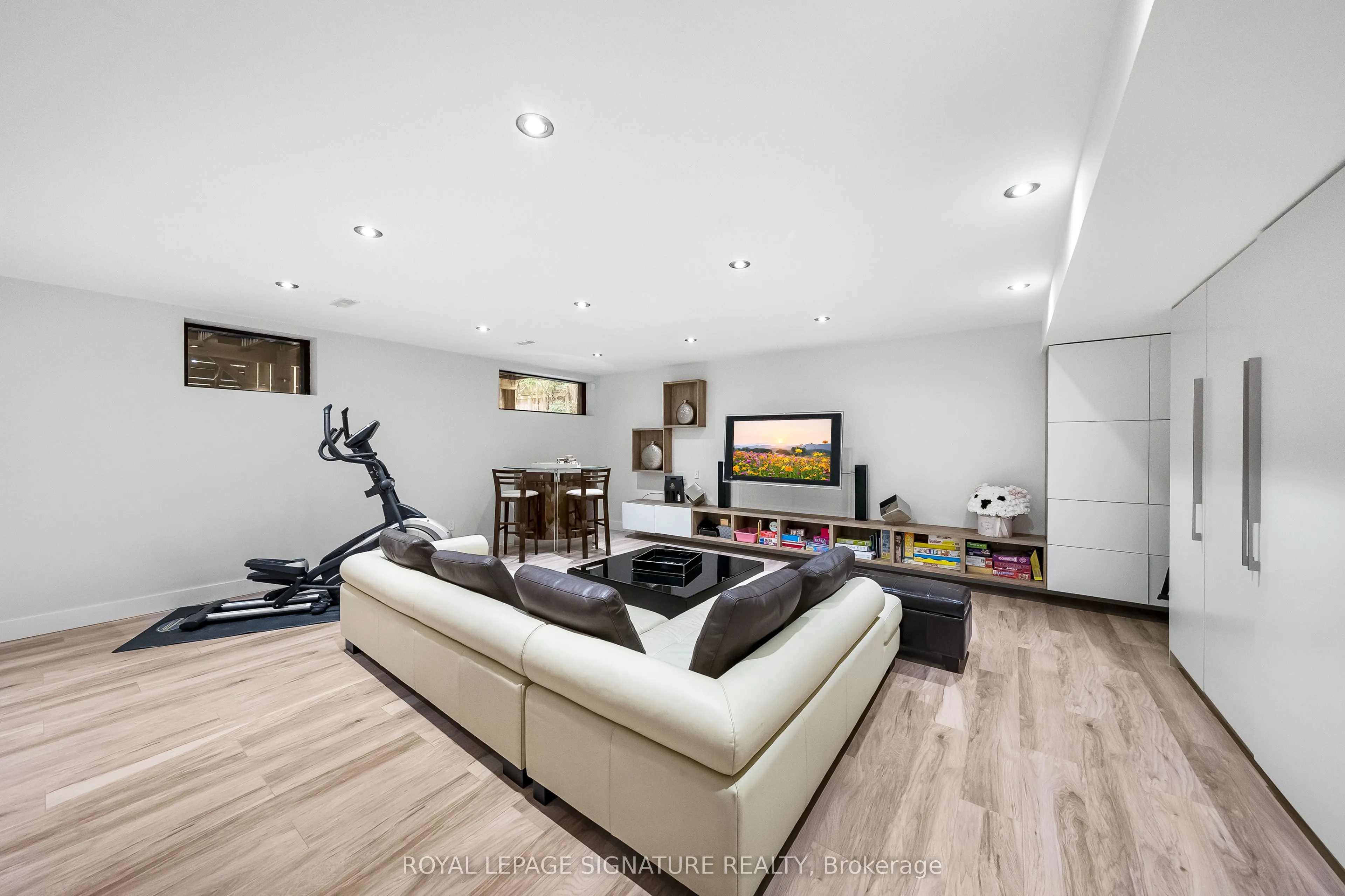 17 Nesbitt Drive