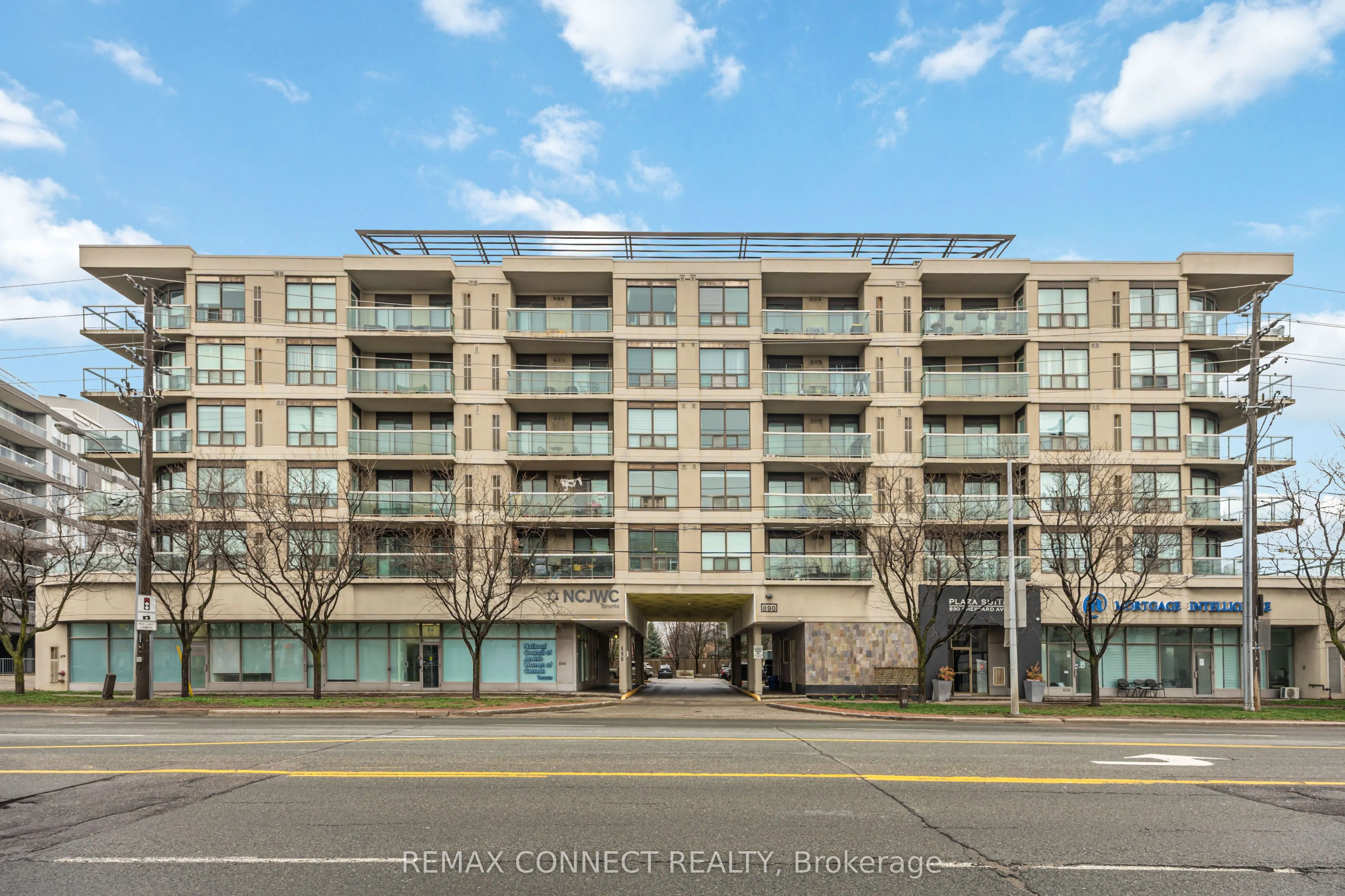 890 Sheppard Avenue W #504