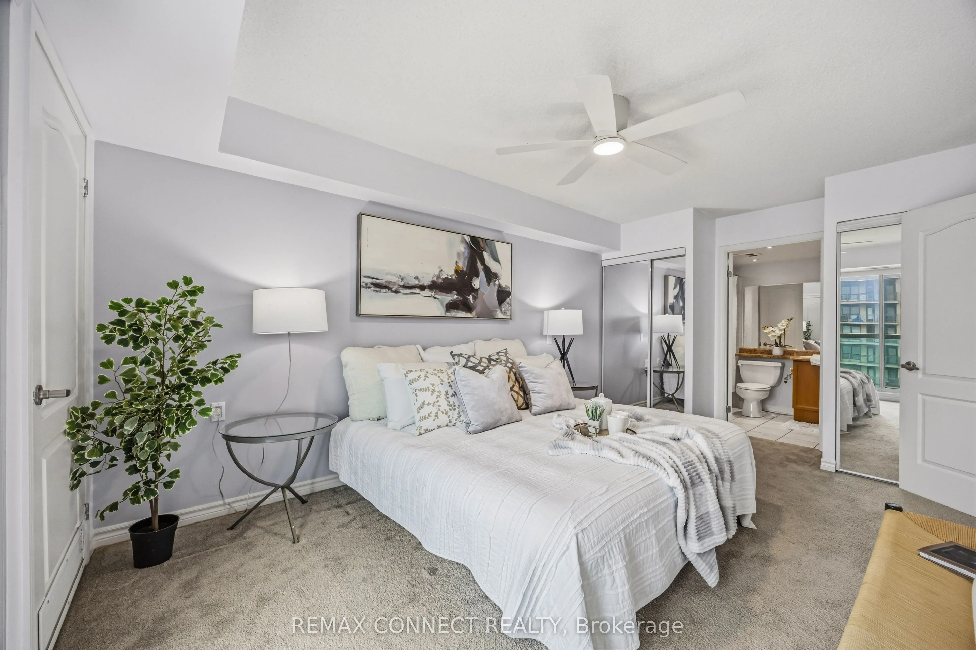 890 Sheppard Avenue W #504