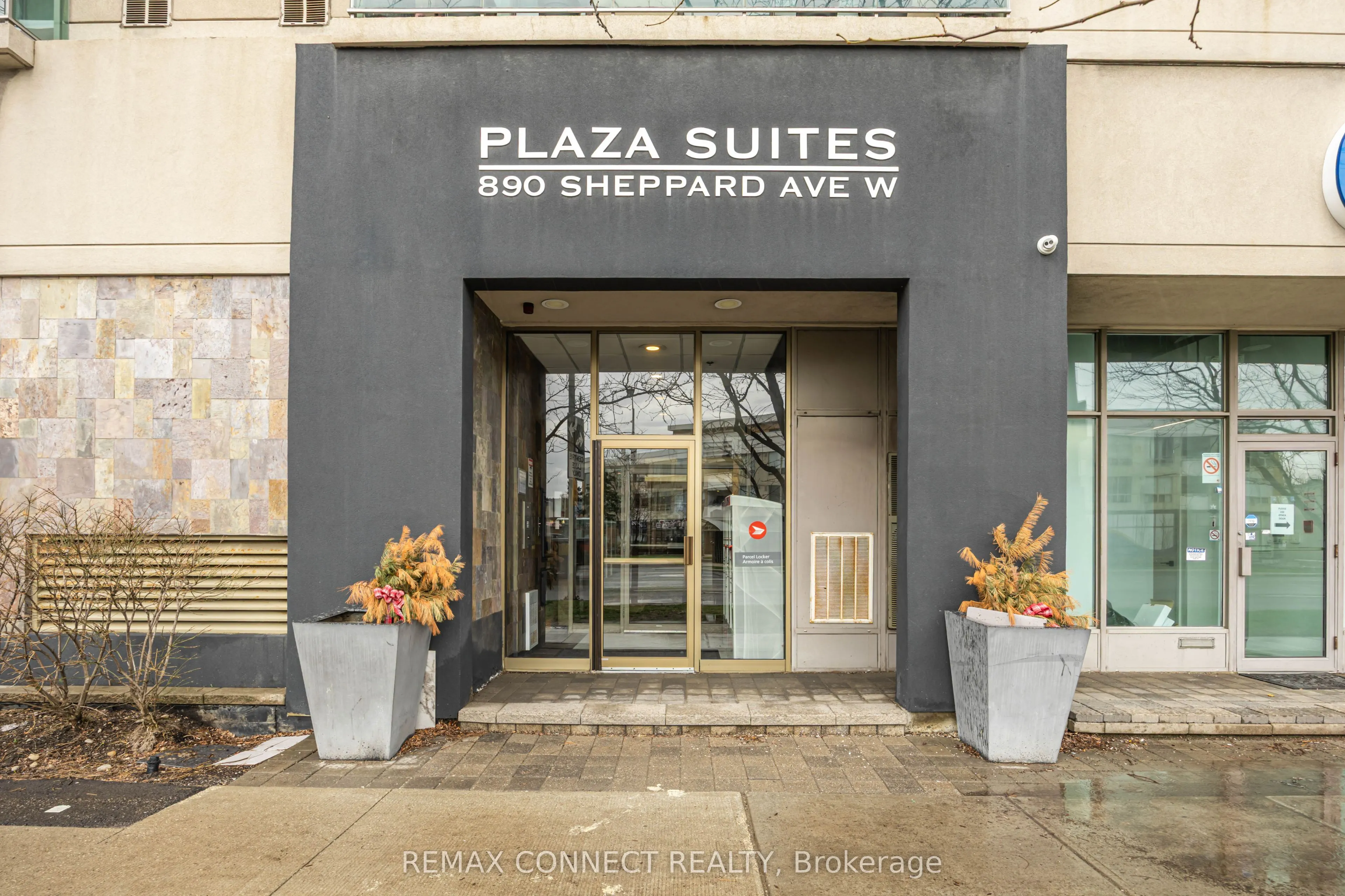 890 Sheppard Avenue W #504