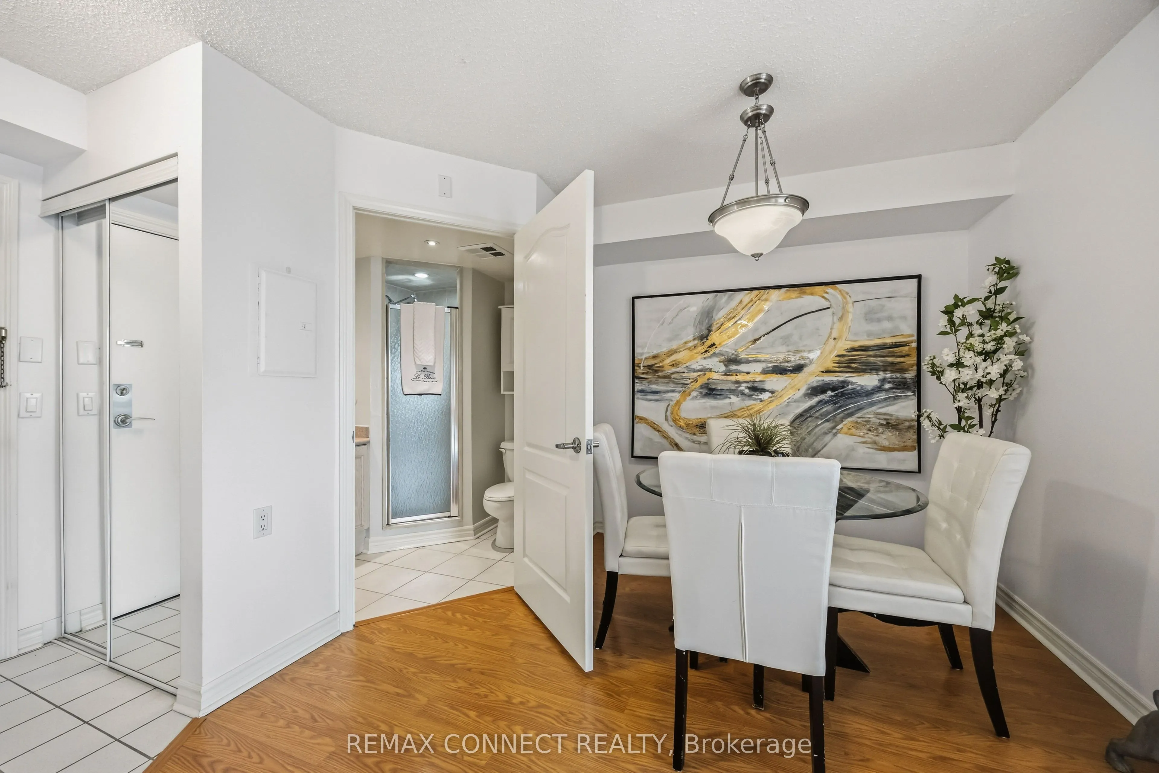 890 Sheppard Avenue W #504