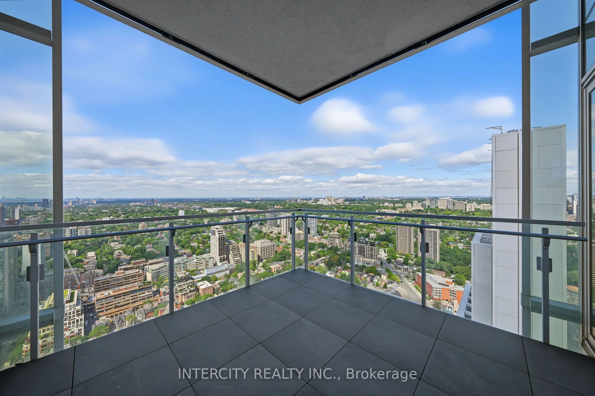 50 Yorkville Avenue #4001