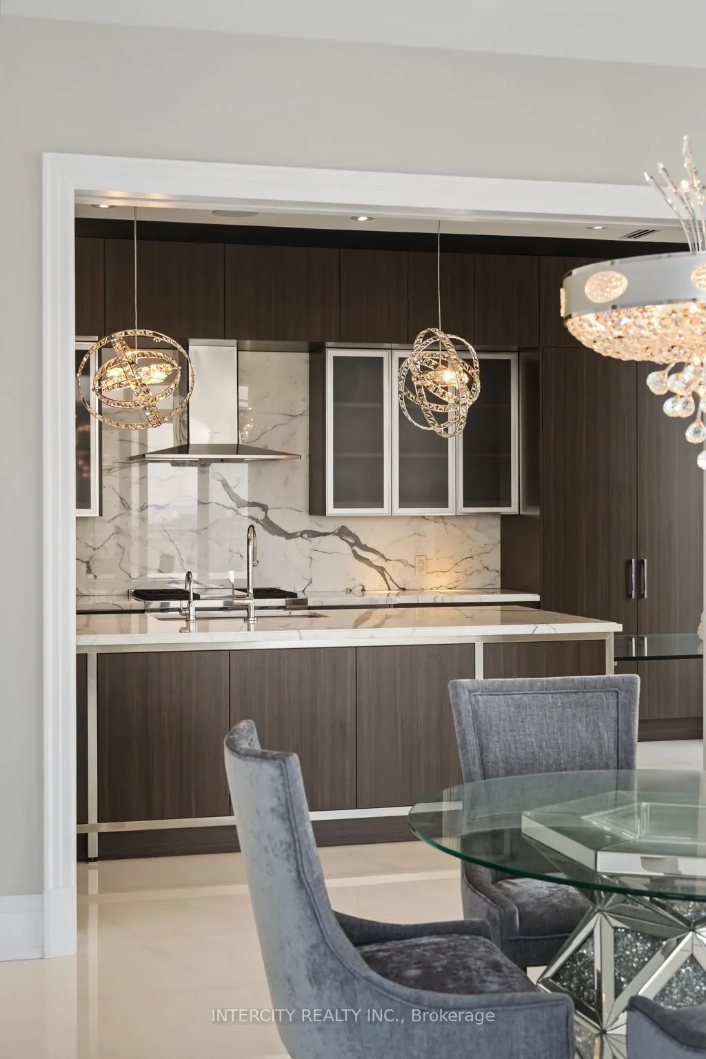 50 Yorkville Avenue #4001