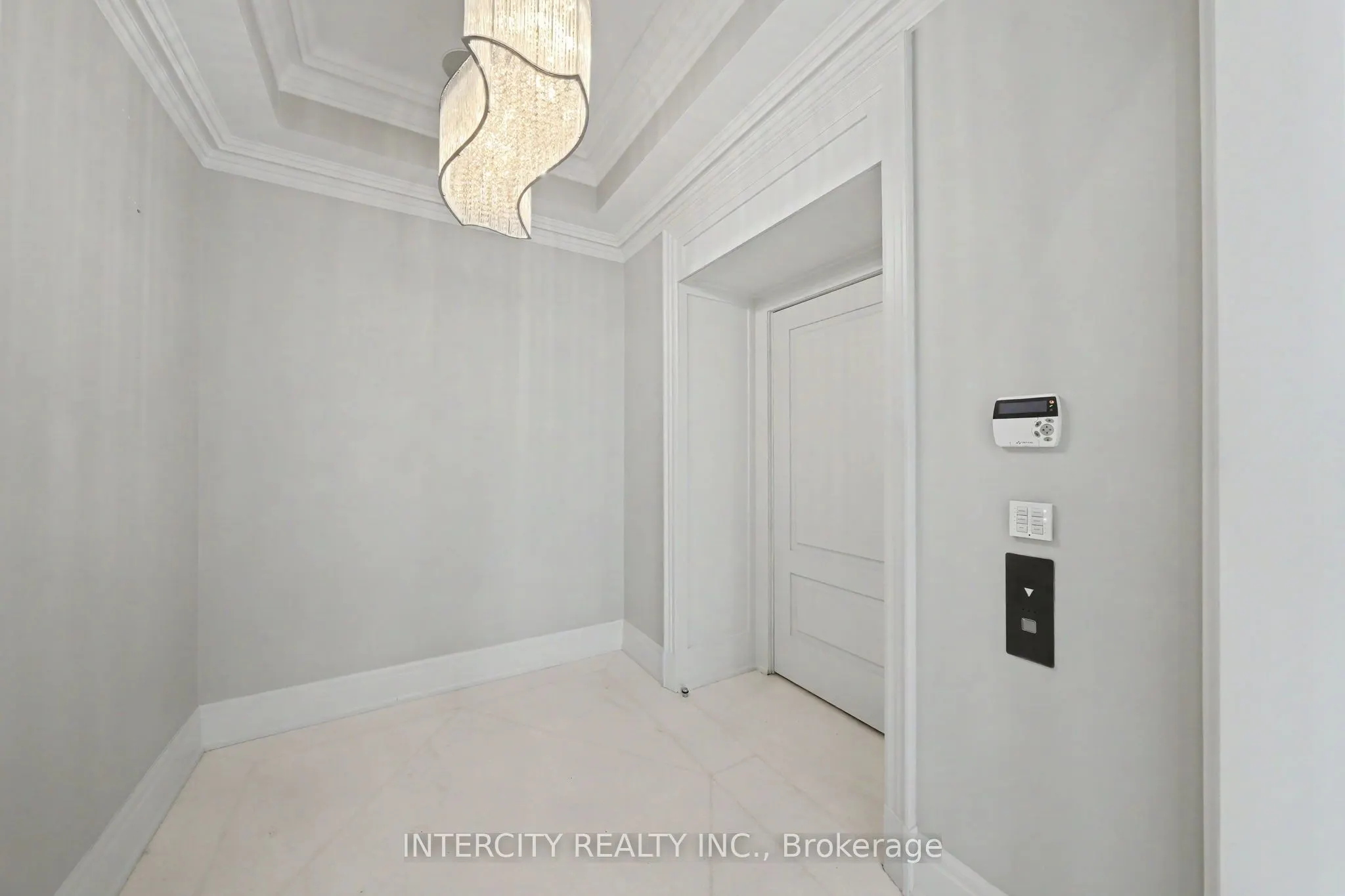 50 Yorkville Avenue #4001