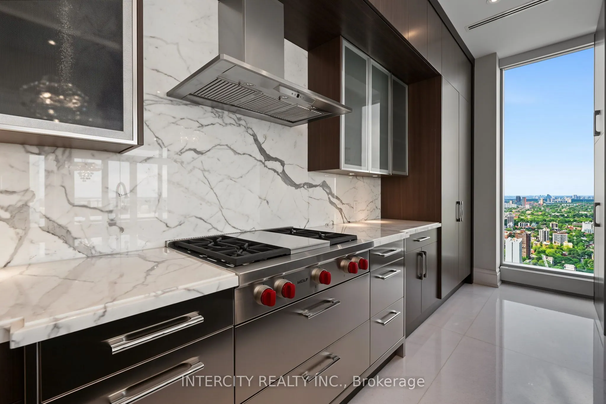 50 Yorkville Avenue #4001