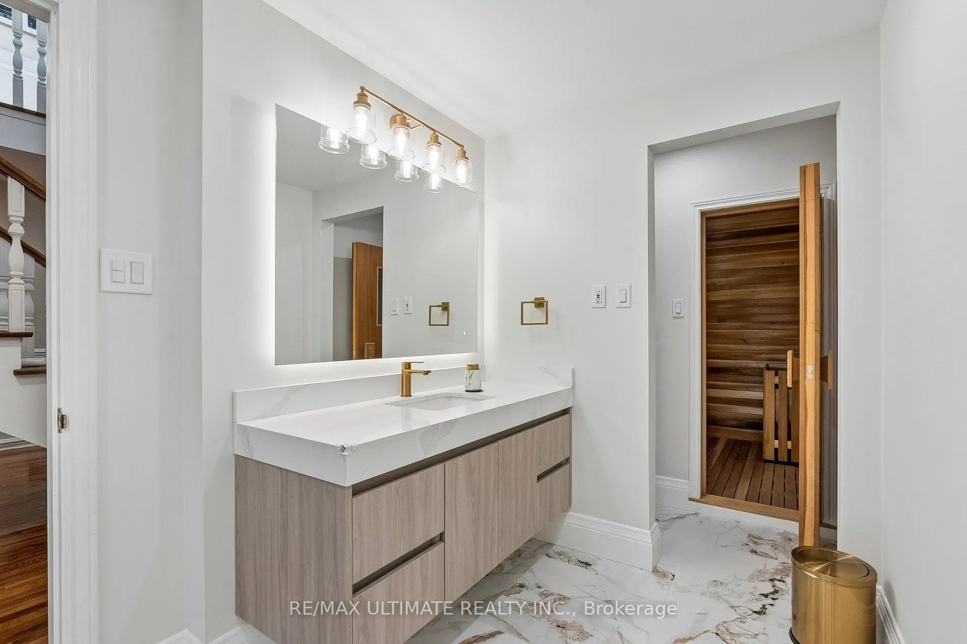 1 Versailles Court