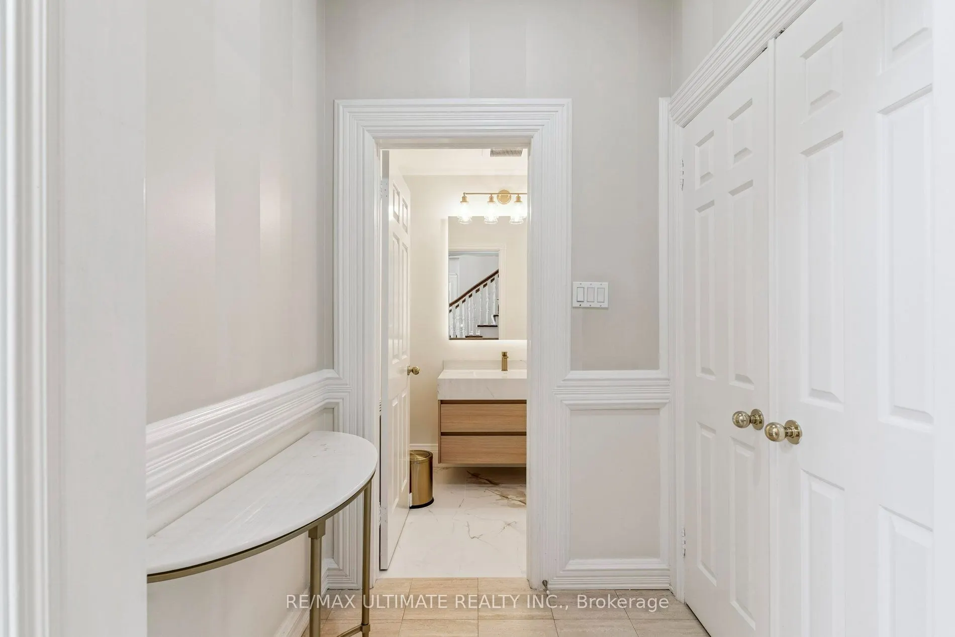1 Versailles Court