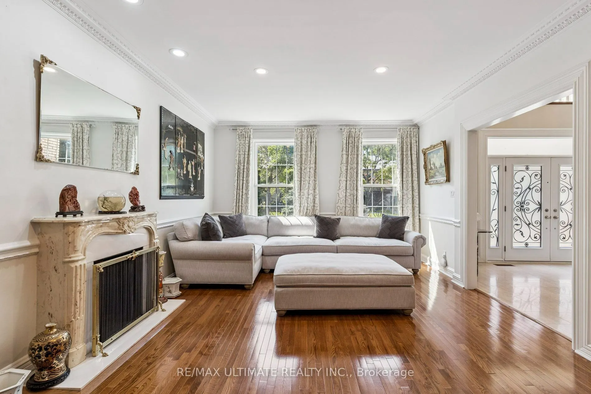 1 Versailles Court