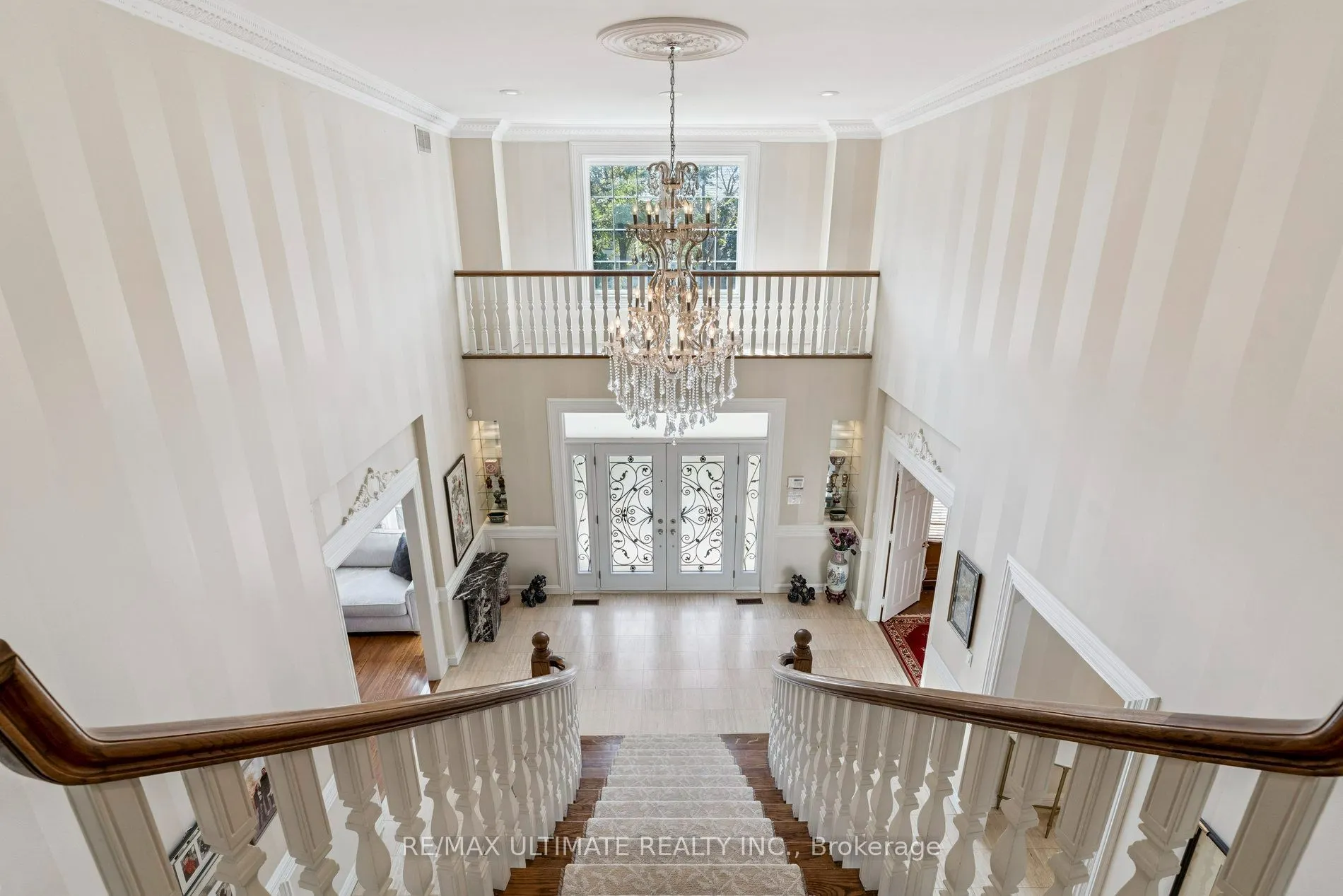 1 Versailles Court