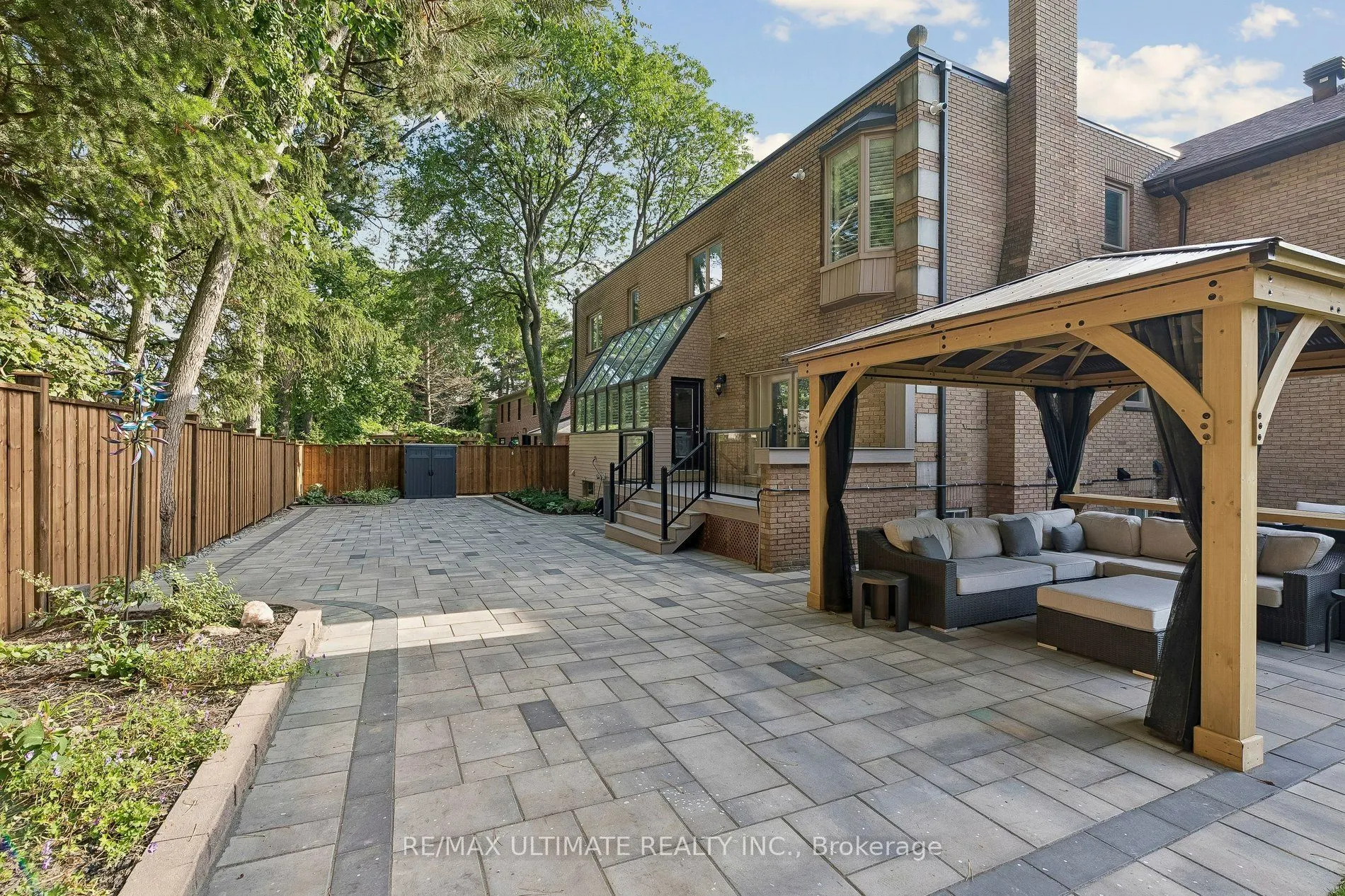 1 Versailles Court