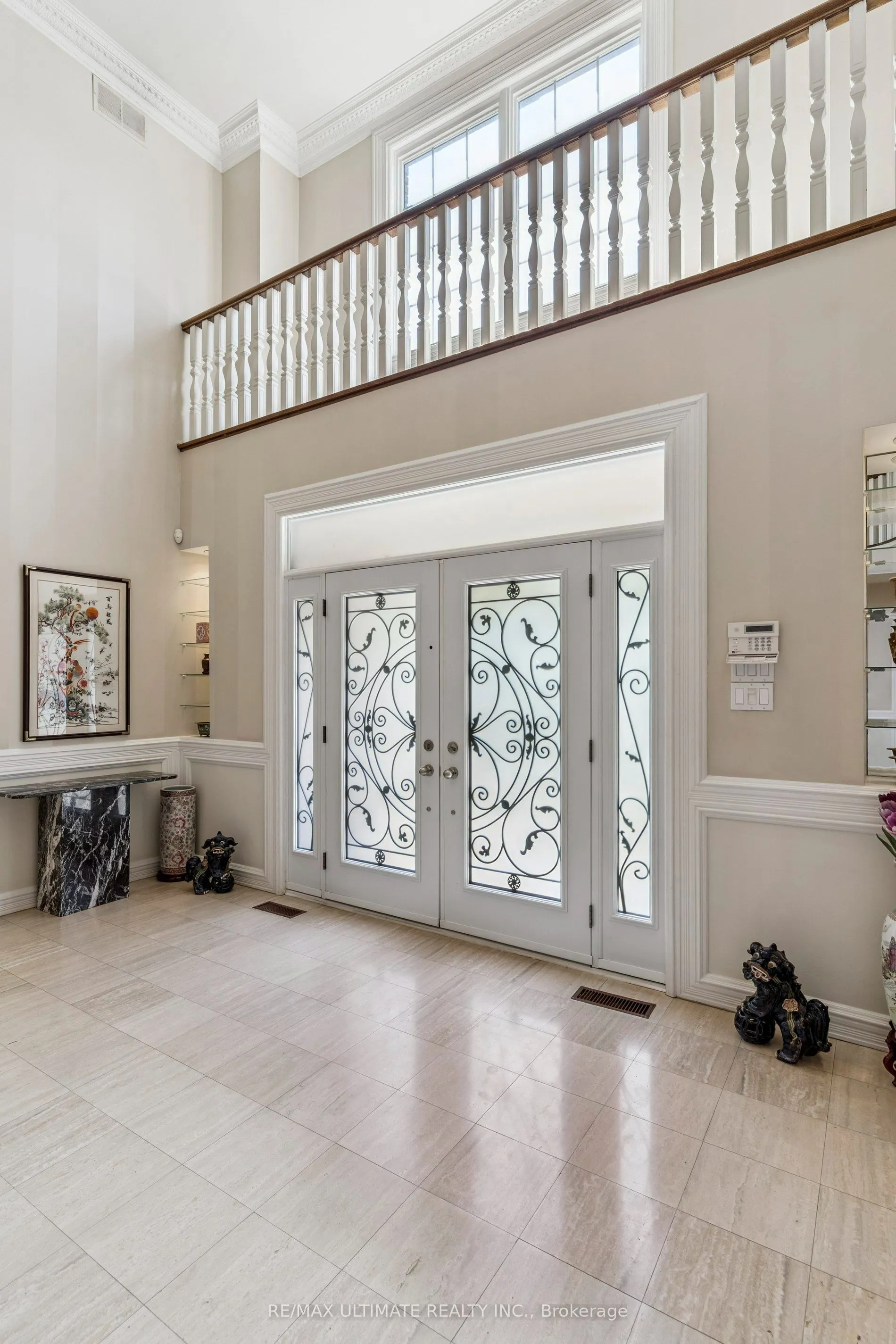 1 Versailles Court